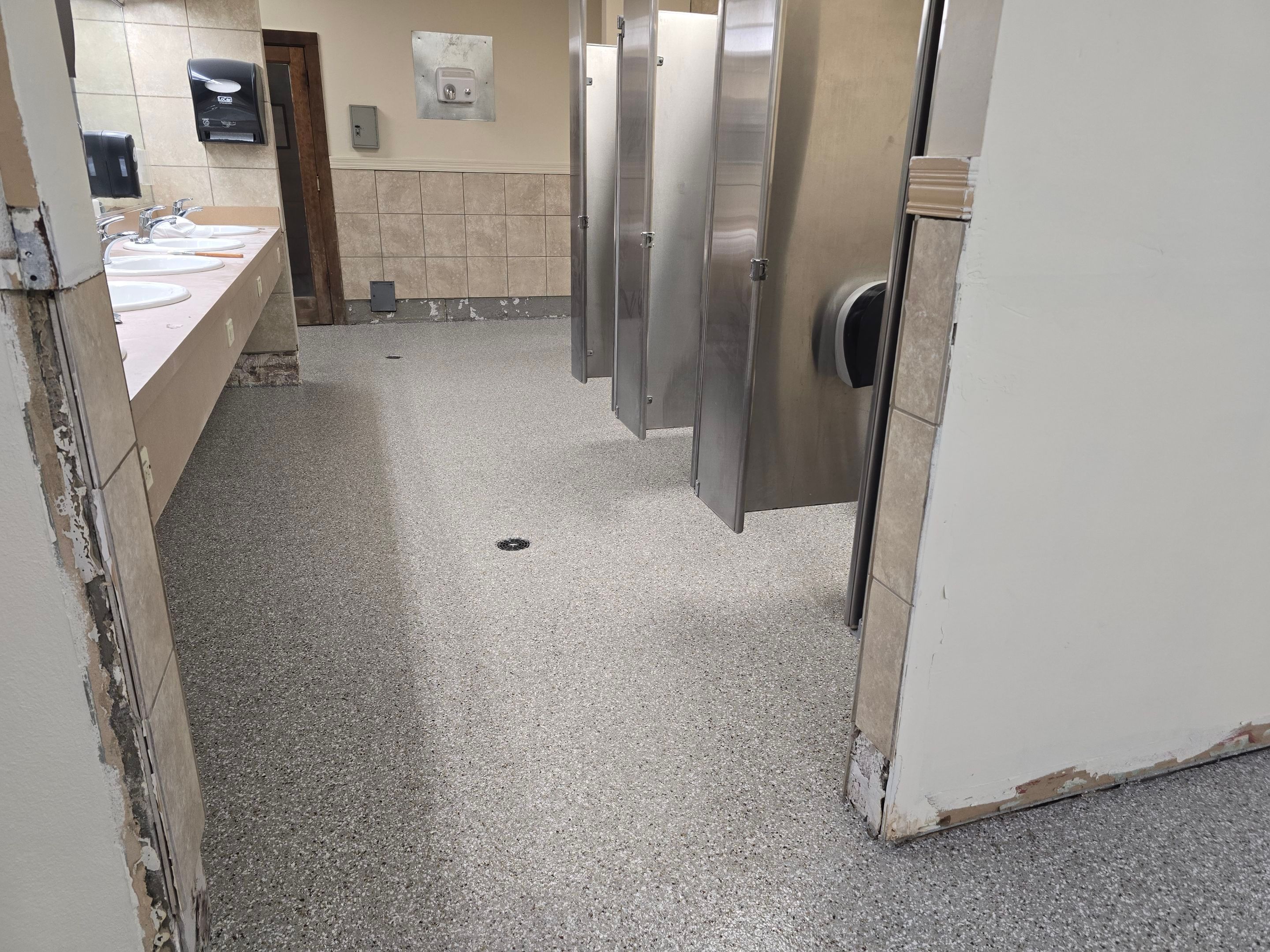 Gym Locker Room Upgrade Using Creekbed by Elite Floor Solutions
