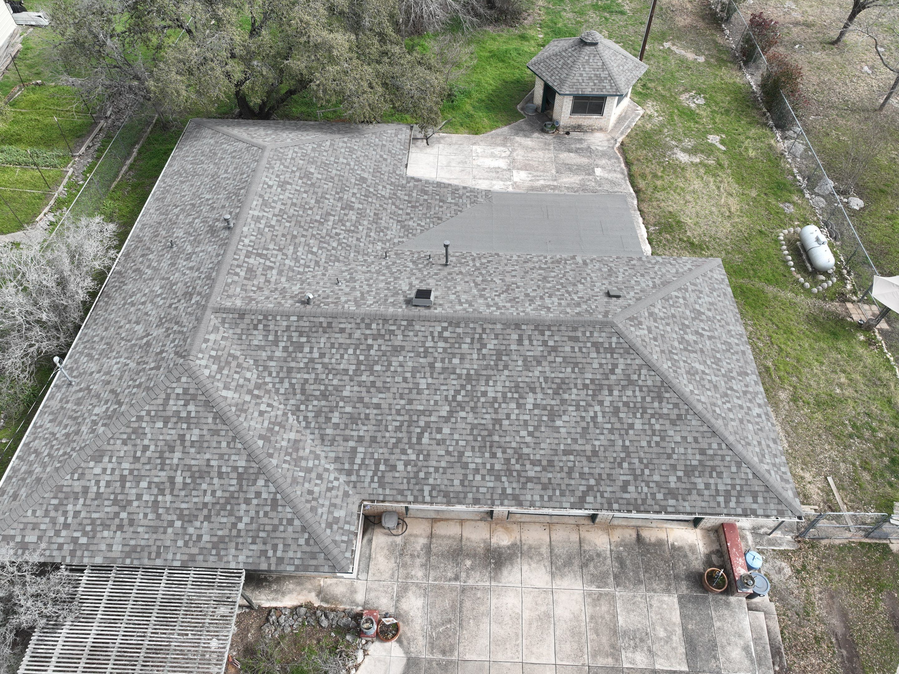Residential Roofing Installation using Owens Corning 30 year Architectural Shingles by Premier Roofing and Contracting