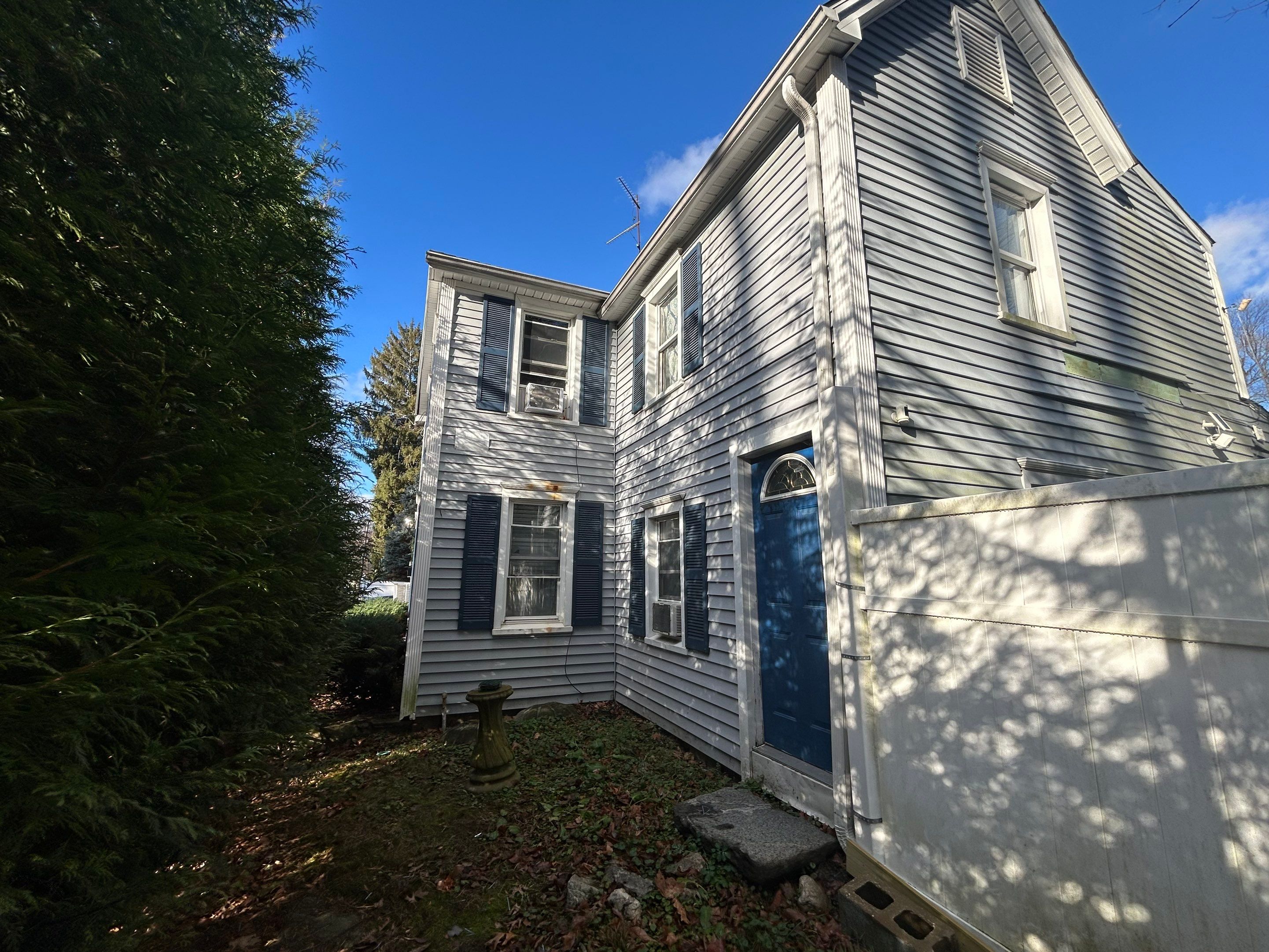 Roof & Siding by JLP PRO SERVICES LLC