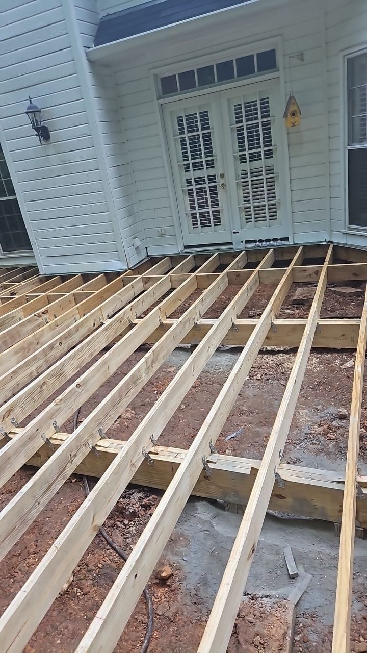 Jameswood Lane - Composite Deck Build by Pillar and Pine