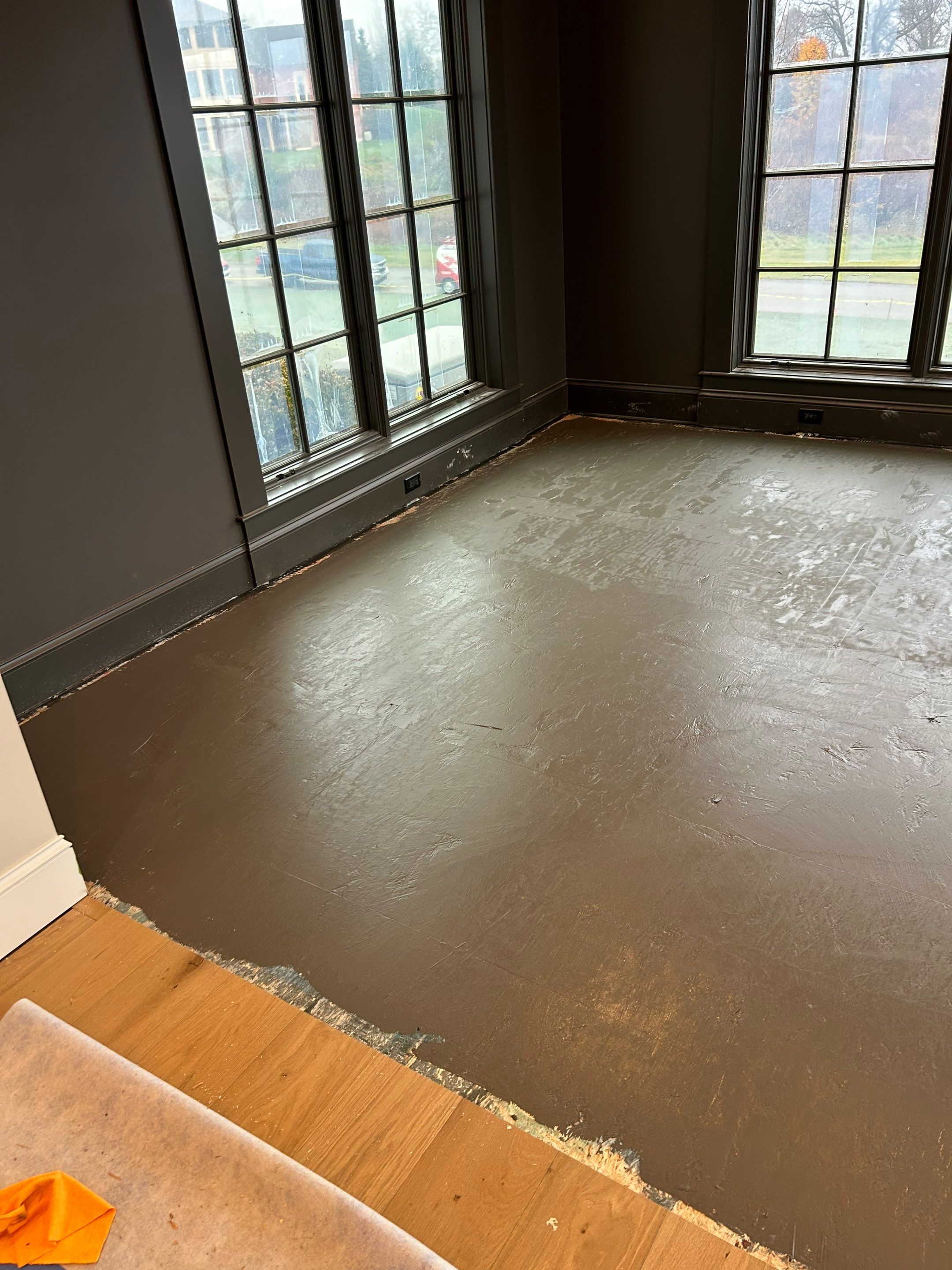 A DREAMY DEN & Matching Hardwoods for this New Build by RTBaldwin Hardwood Floors