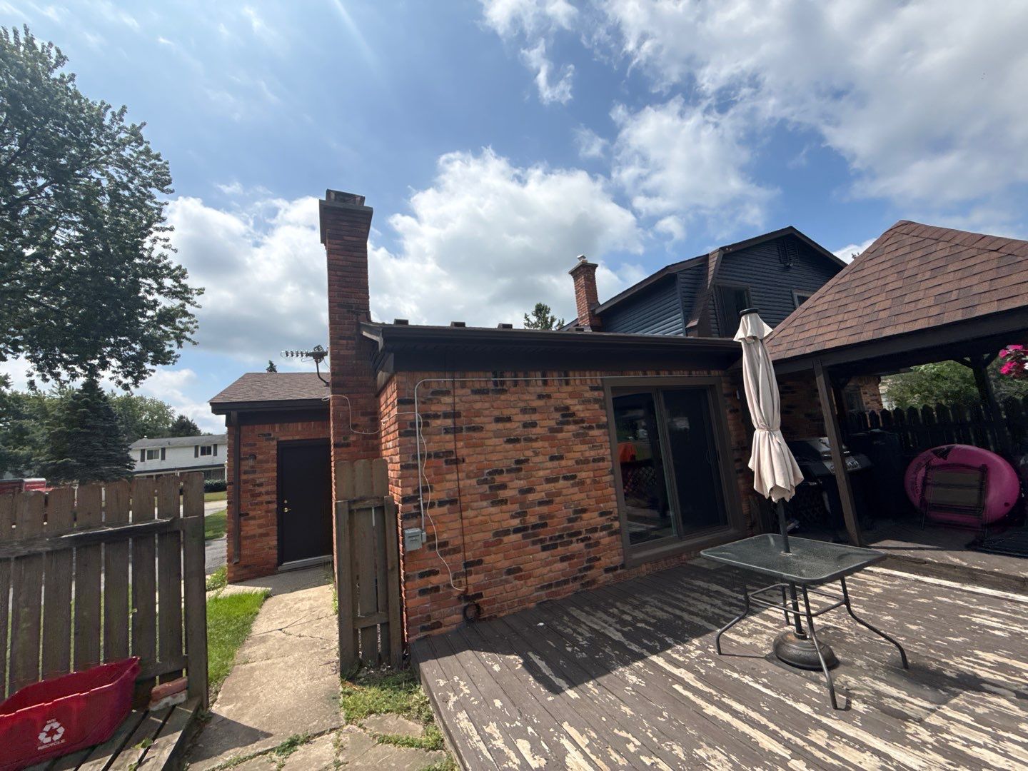 Siding Replacement using Alside Charter Oak D4.5" by 180 Contractors