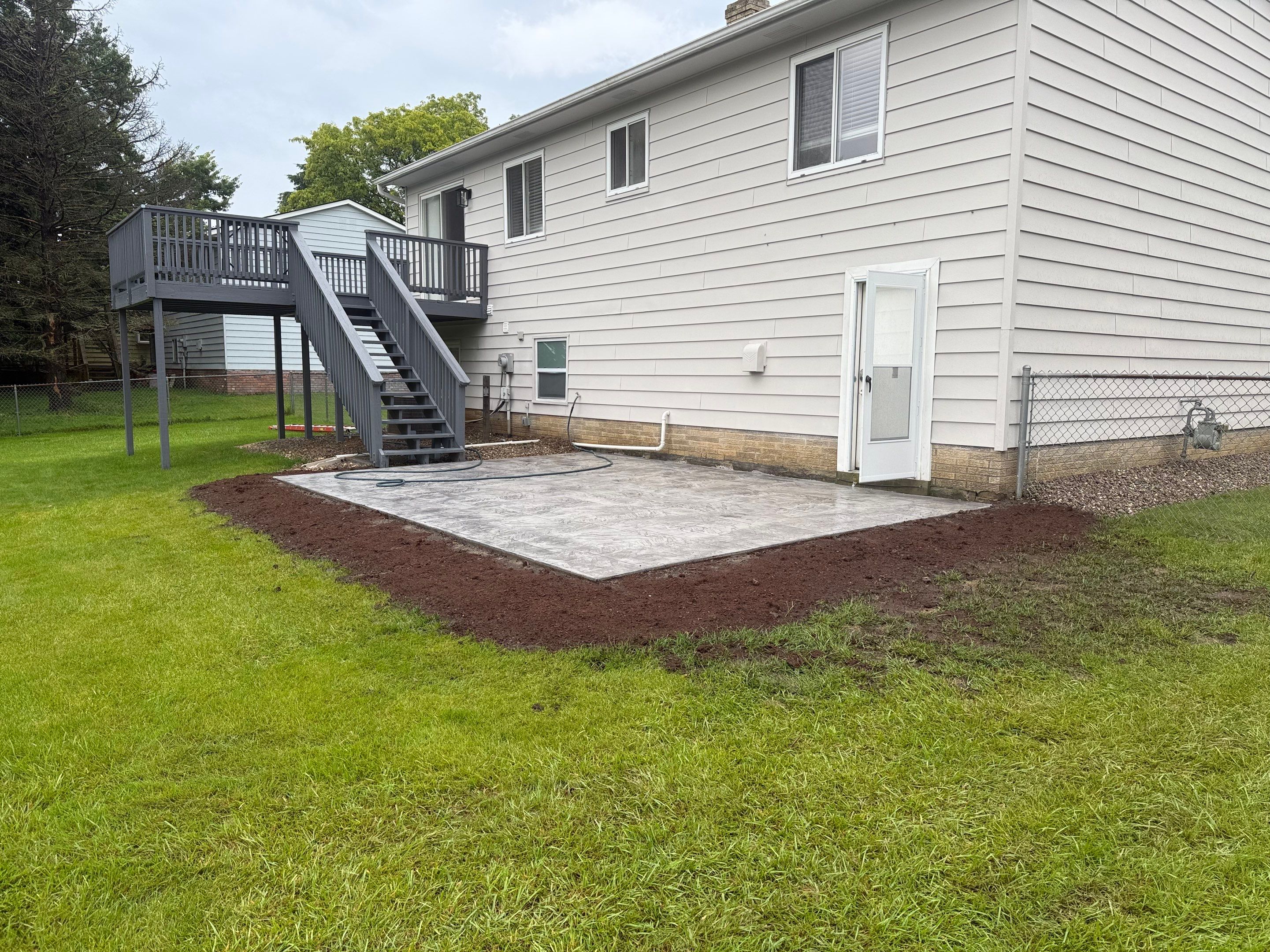 Traditional Rent Ready Project by Elm Rose Gardens