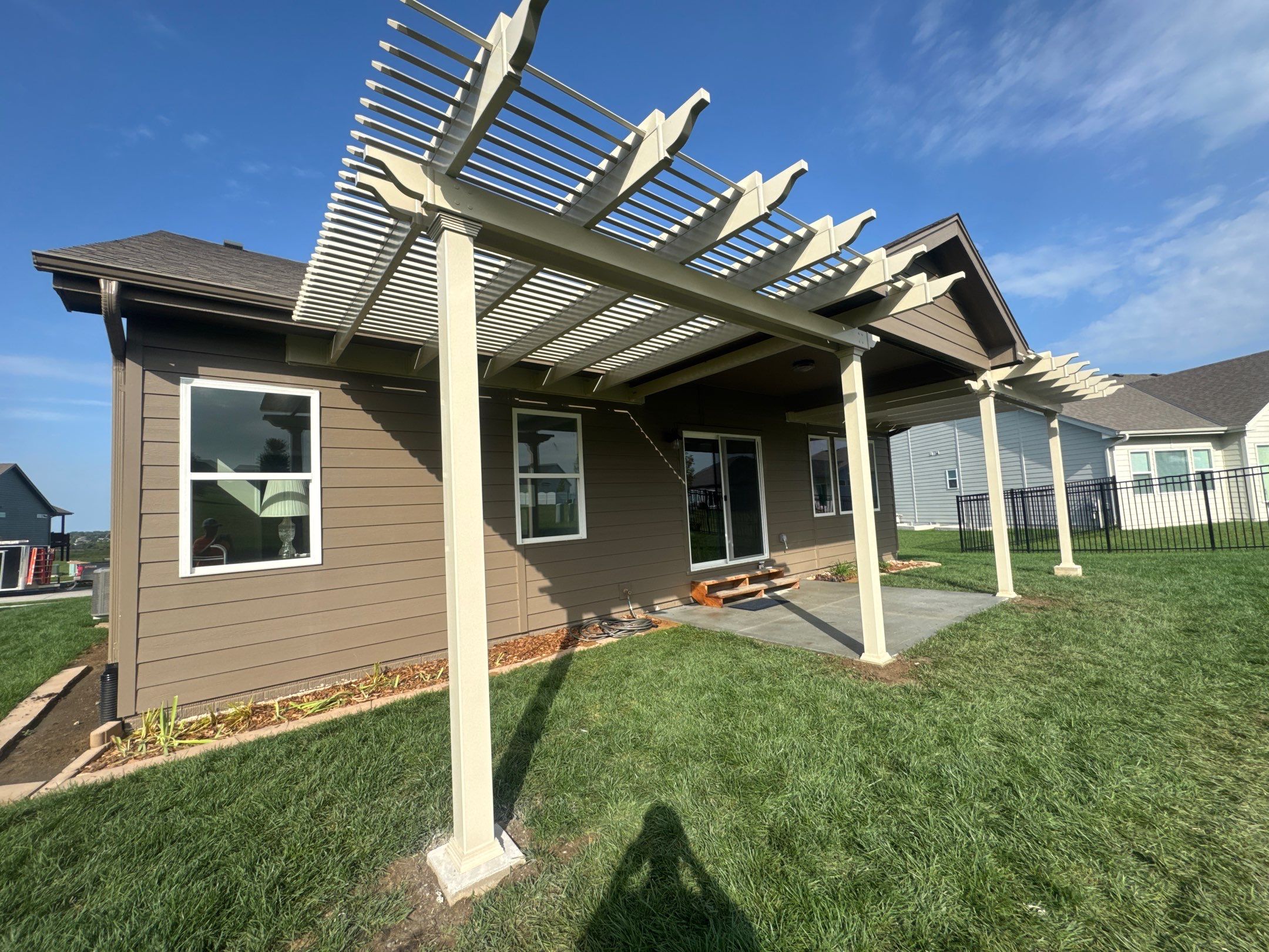 Double pergola by EAGLE EYE ENTERPRISES