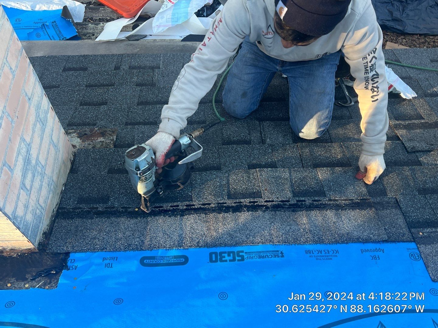 Roof replacement by American Roofing & Construction LLC