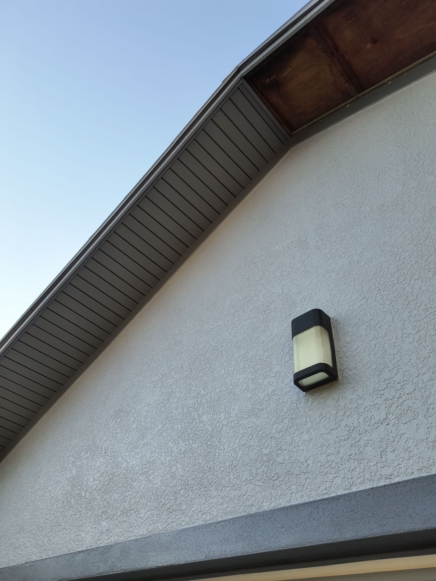 Soffit and Fascia Installation in Fort Myers FL by Gutter Professors