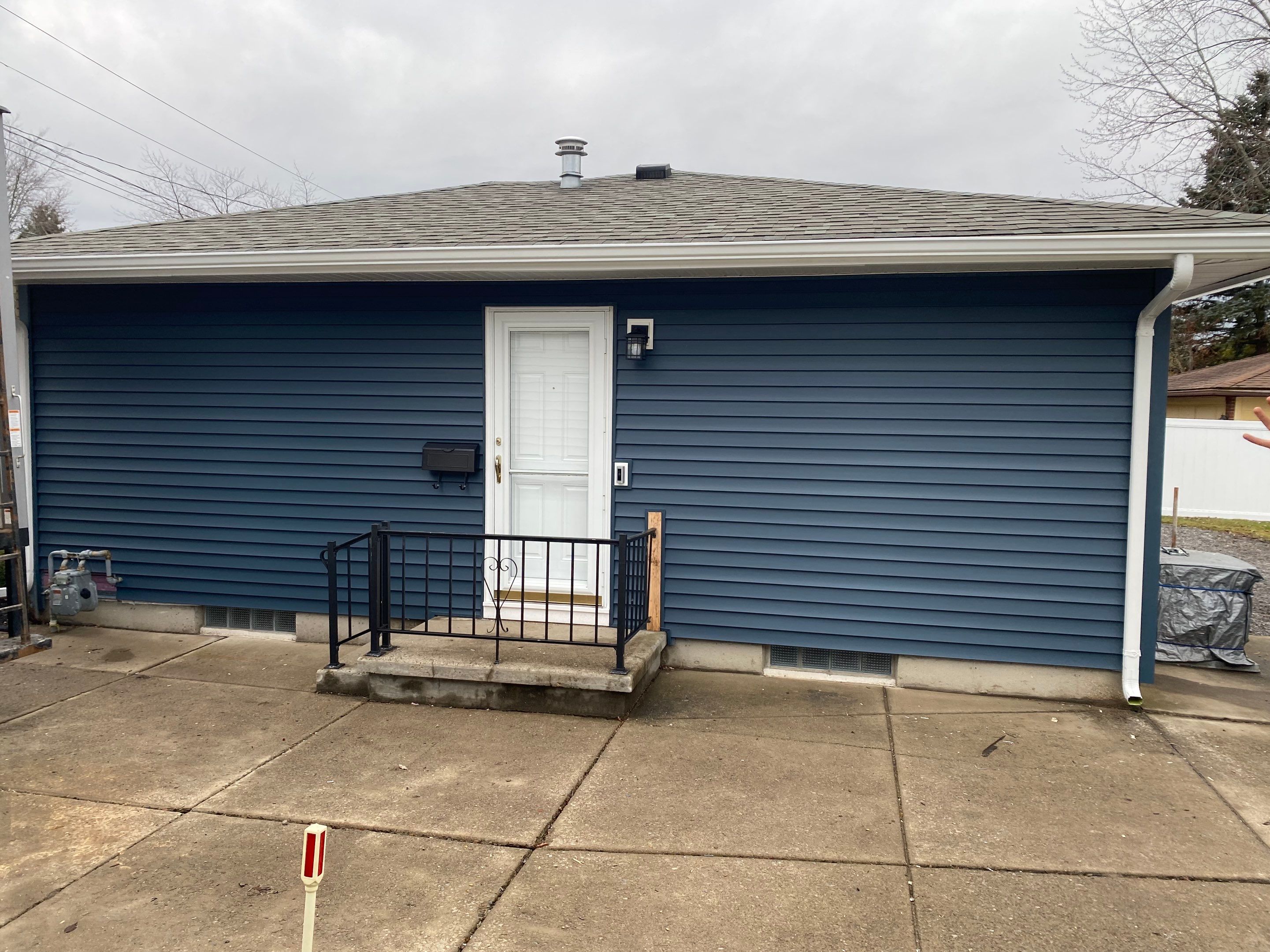 Exterior Siding and Concrete by Ivy Lea Construction