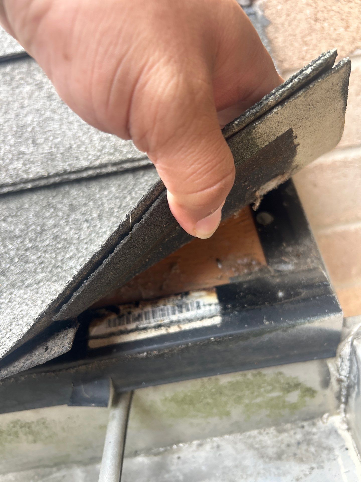 Residential Roofing Installation using Owen's Corning Duration (Lifetime) Shingles by Roof Repair Company