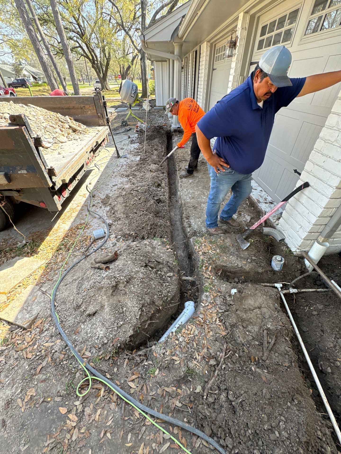 🌿 Jackie’s Outdoor Transformation — Drainage, Flagstone & Full Restoration by Texas Urban Elements