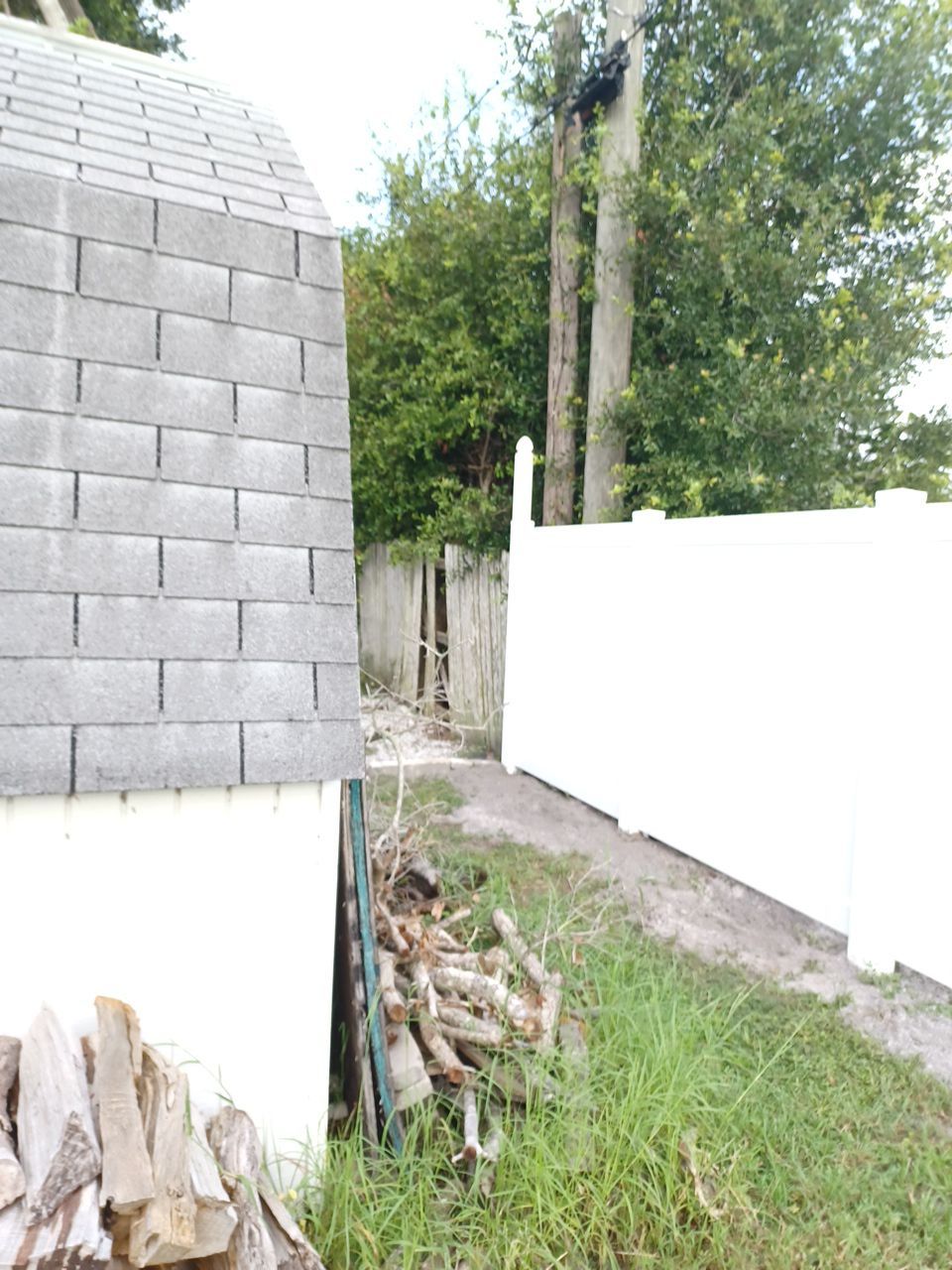 Sarasota, FL 6ft. Tall White Vinyl Privacy Fence by Asap fence and gates, LLC
