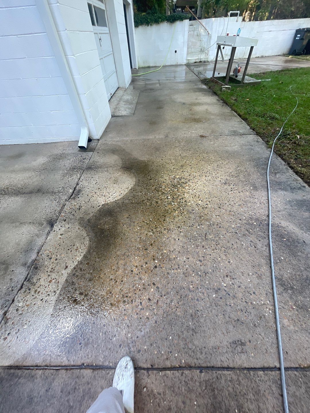 Concrete Cleaning by SJ Exterior