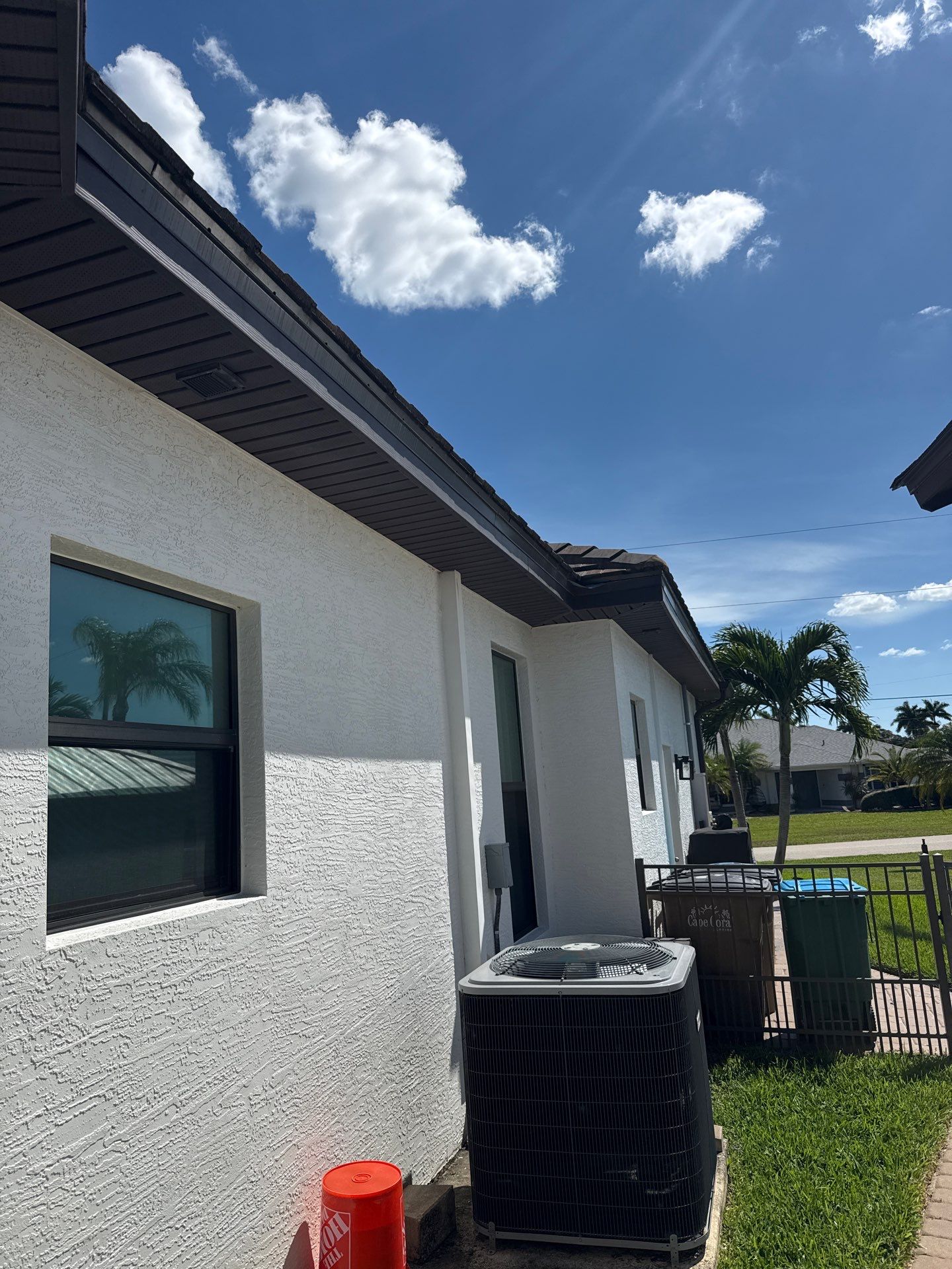 6 Inch Seamless Gutters using Musket Brown Seamless Gutters in Cape Coral FL by Gutter Professors