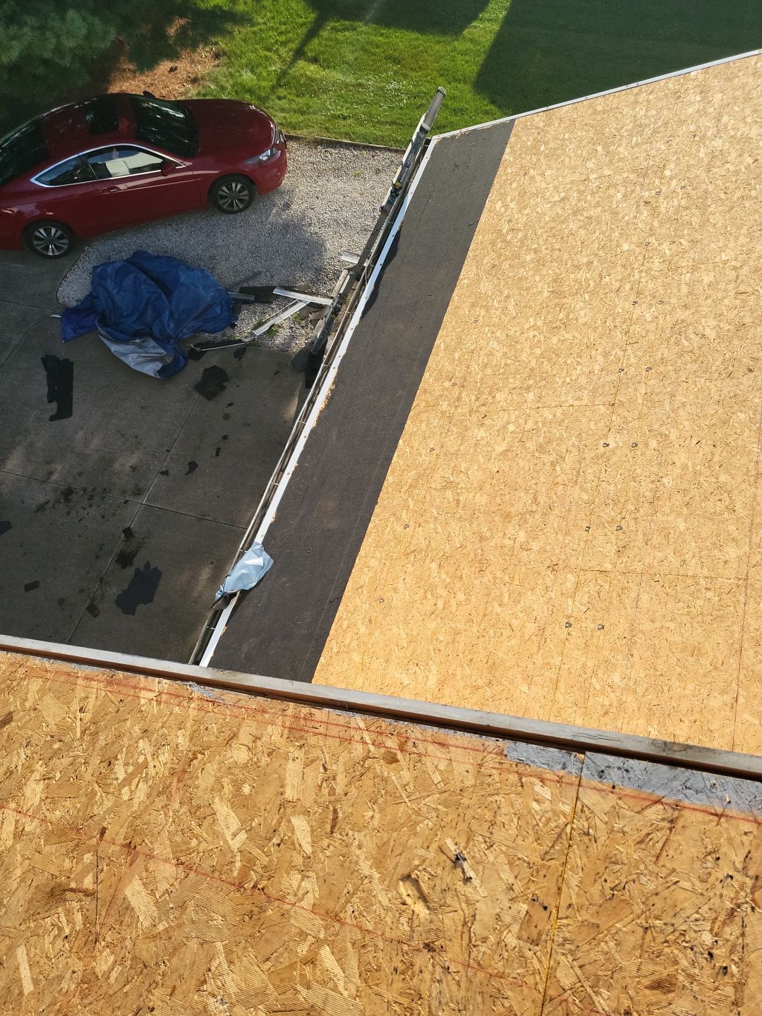 Atlas Pinnacle, Color: Weathered Wood, Drip Edge, Color: Royal Brown by Eagle Eye Roofing