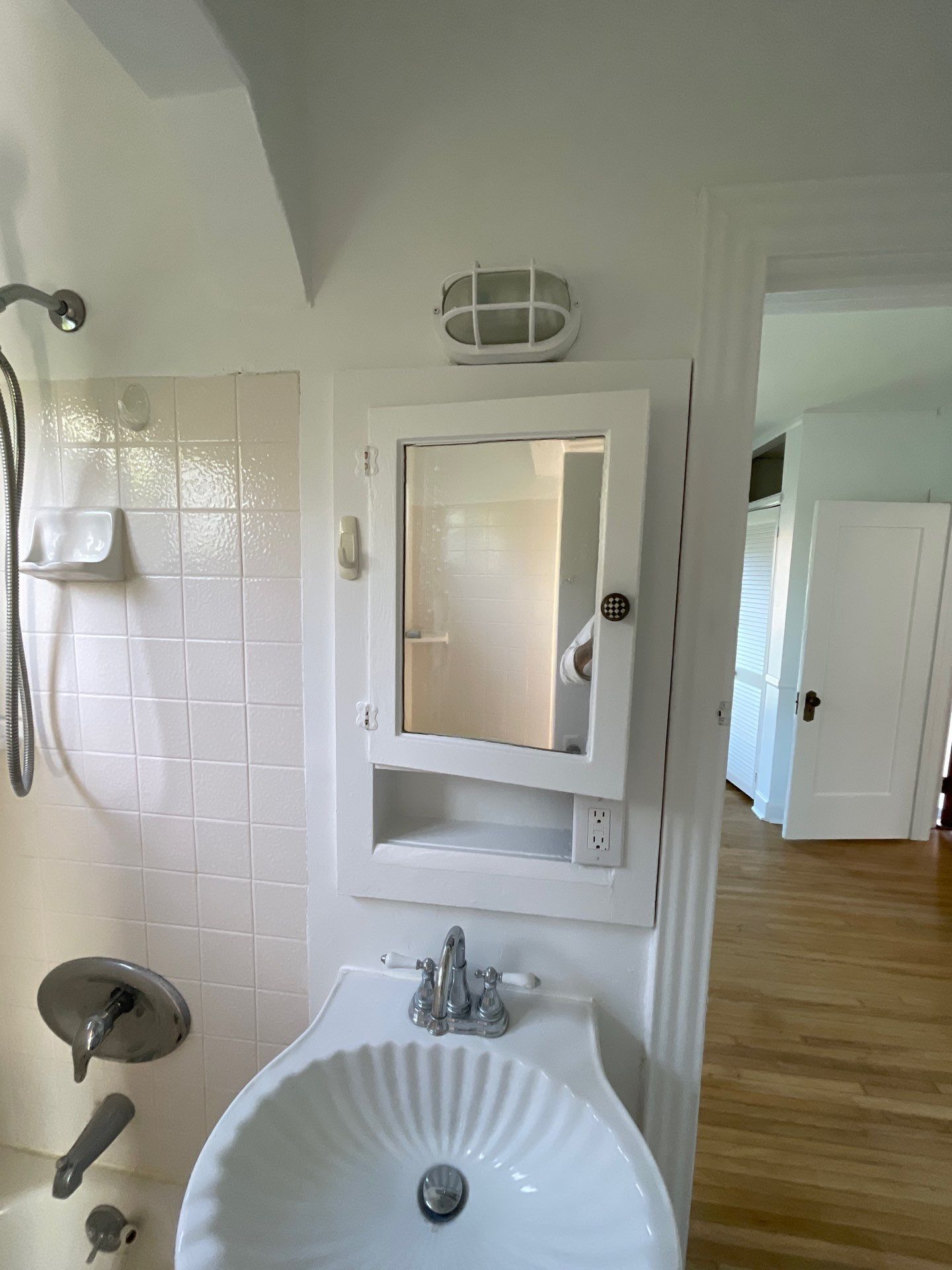 Alex's Interior by Asis Painting Inc 