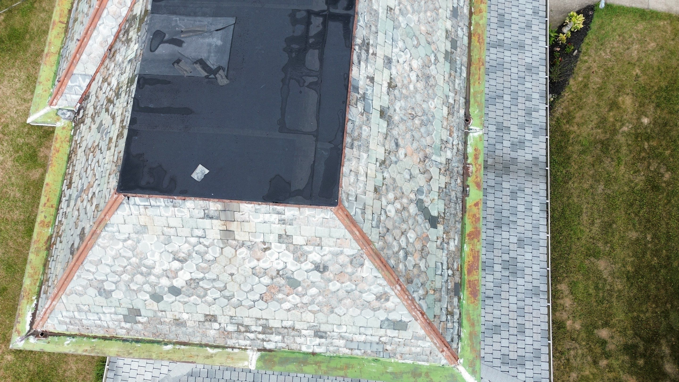 Residential Roofing Installation using Timberline HDZ Shingles - Nantucket Morning by RoofX 