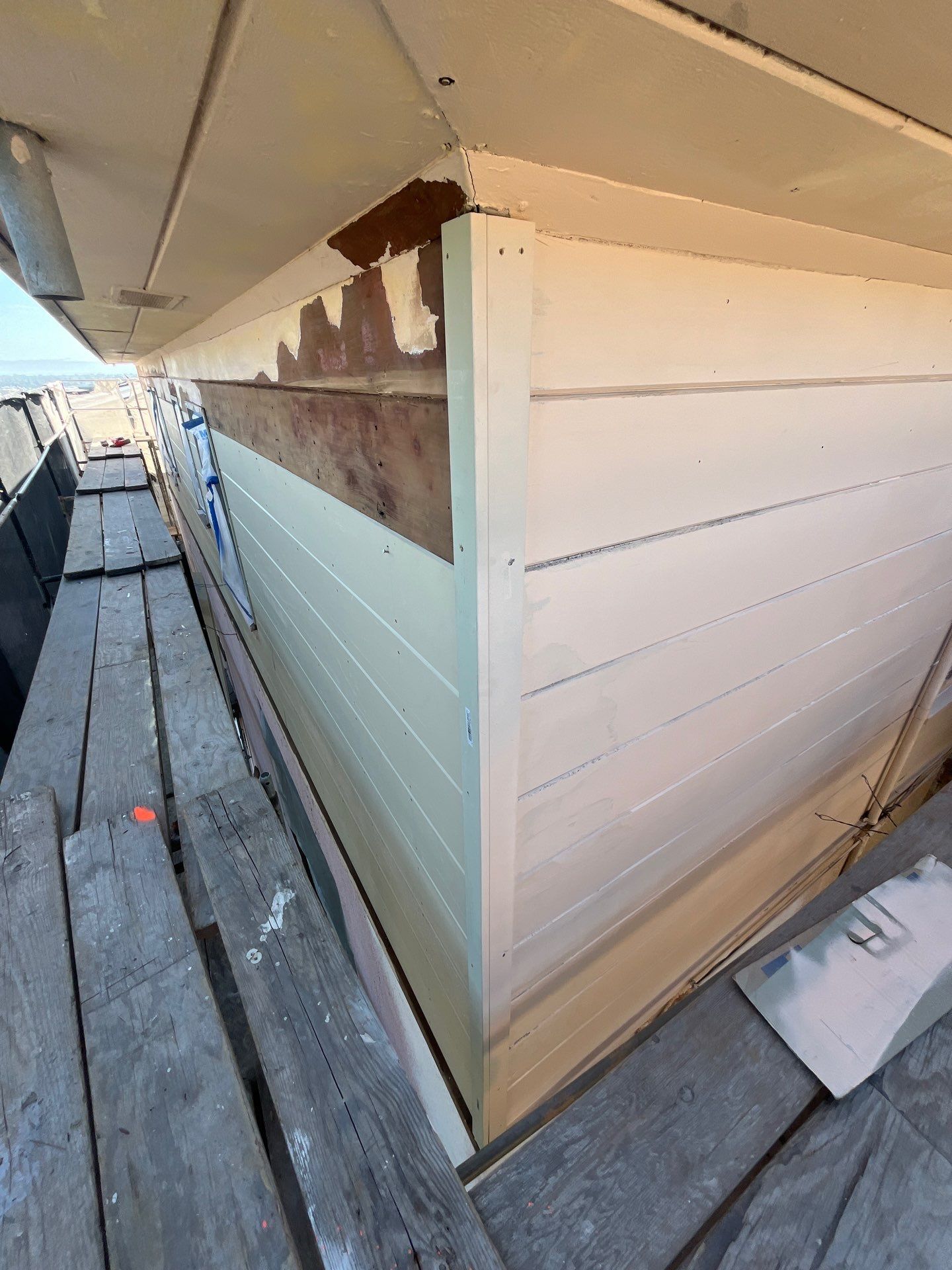 Exterior Painting using Sherwin-Williams  by Herrera’s Bay Area Painting inc.