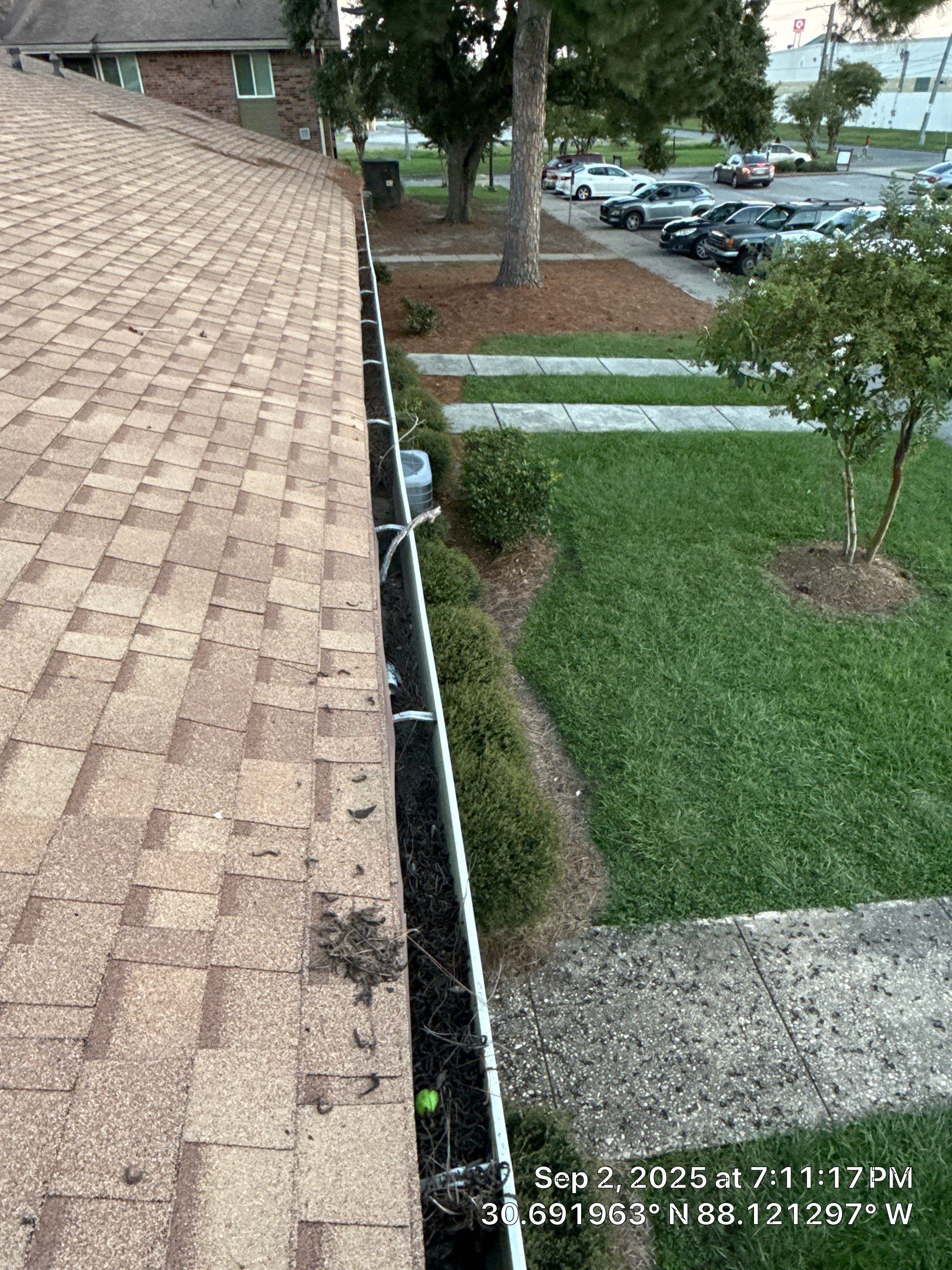 HOA gutter cleaning before