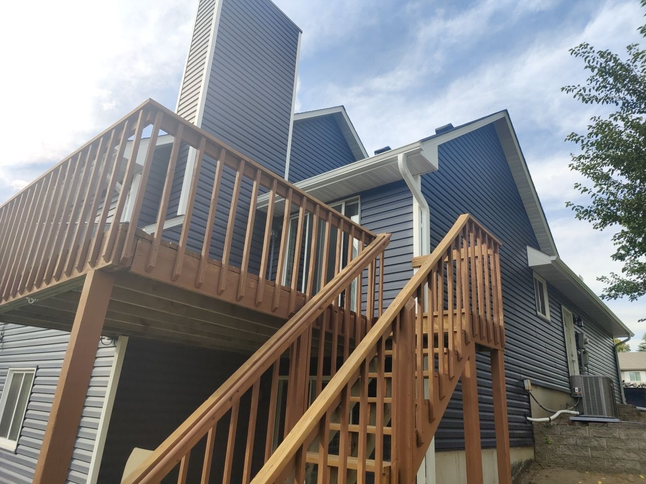 5" Gutters in Woodbury by Next Level Seamless Gutters / Exteriors Inc.