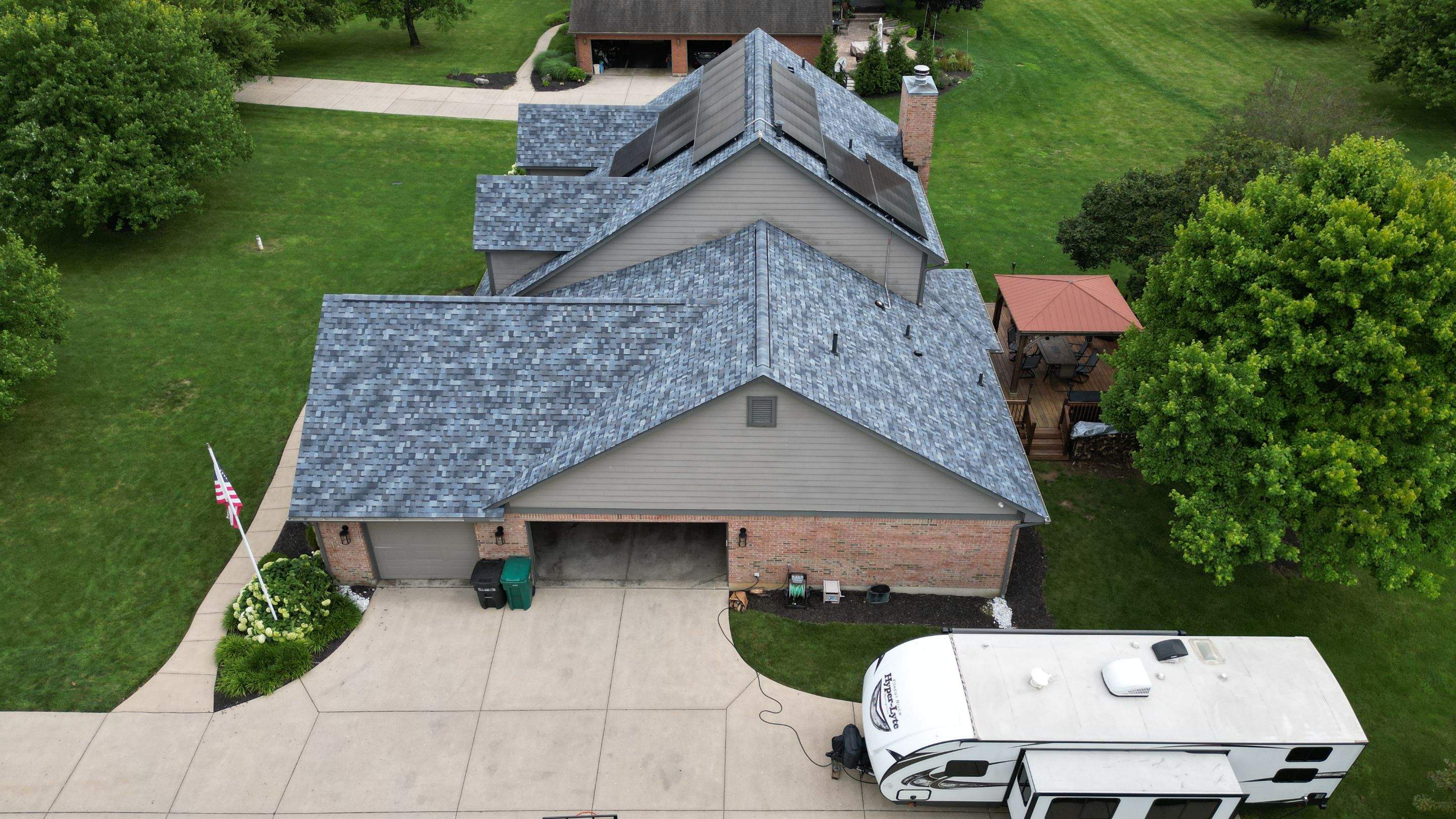 Owens Corning® Pacific Wave Duration® Shingles by WIW Enterprises Inc