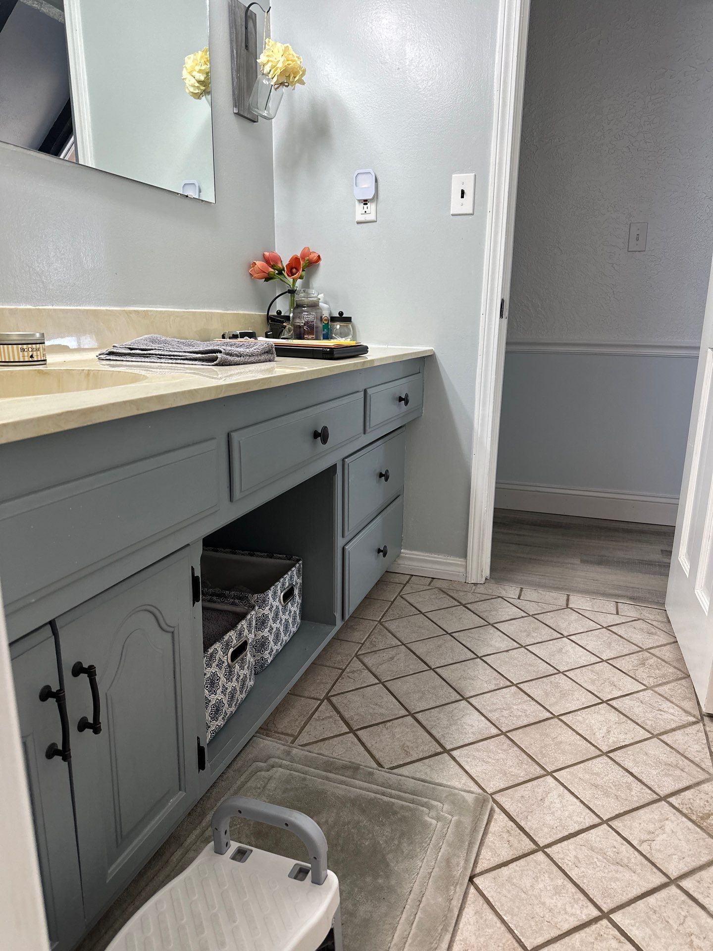 Becker Lake Home Bathroom Remodel by Kitchen Works LLC