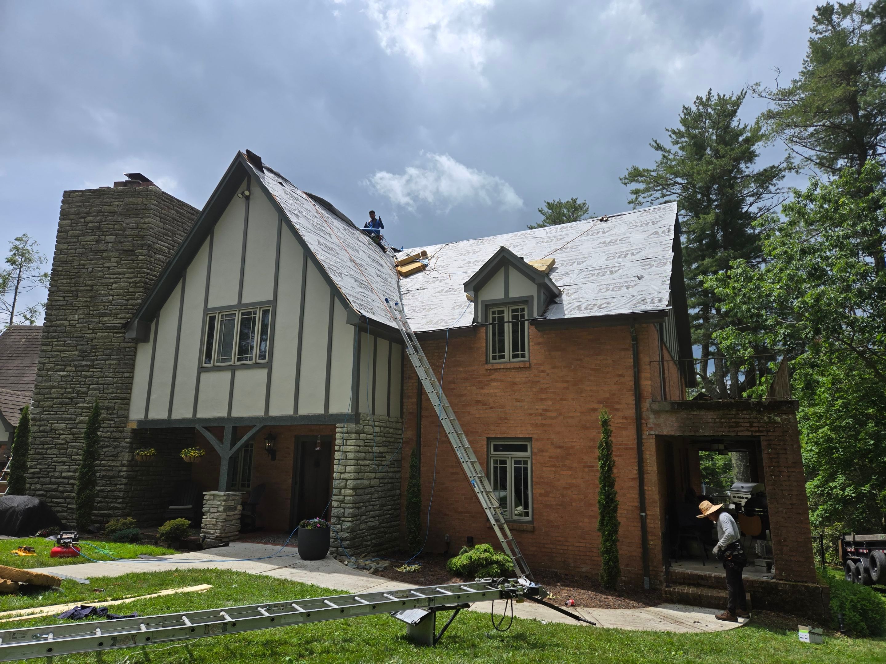 Cameron Residence by Omnia Roofing