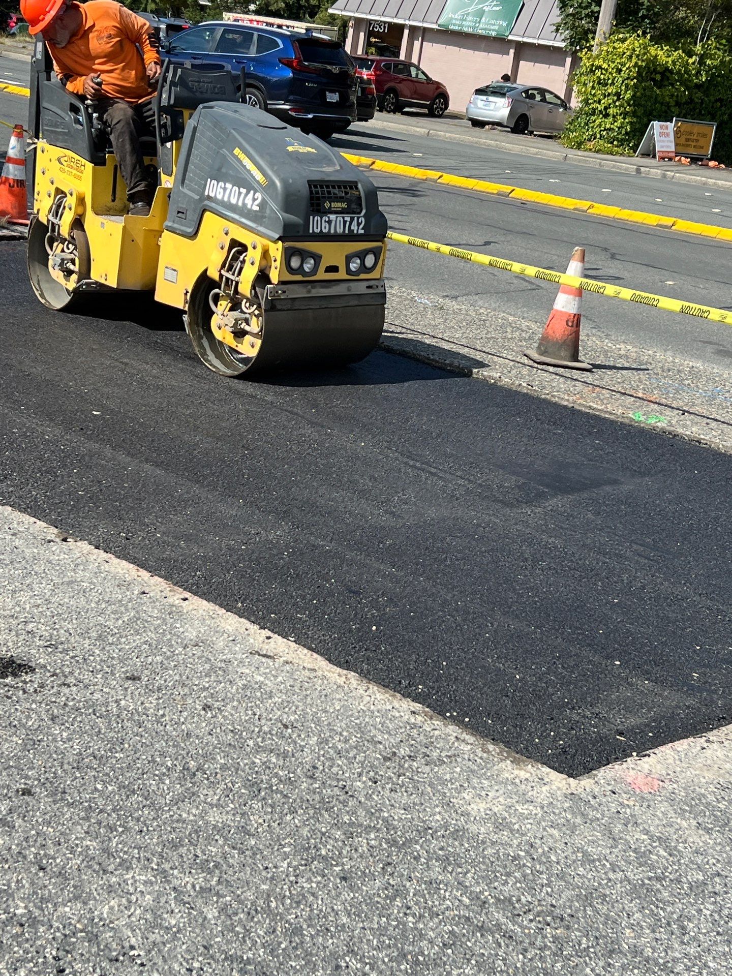 Asphalt Patch Repair | Lynnwood  by Jireh Asphalt & Concrete Inc 