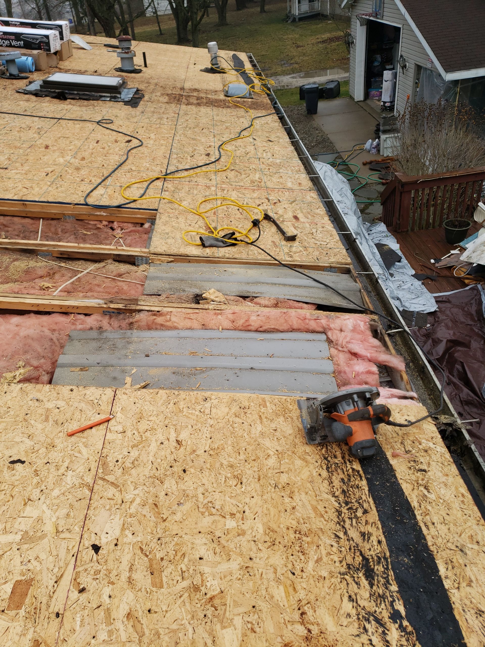 CERTAINTEED LANDMARK COLOR: BURNT SIENNA DRIP EDGE: MUSKET BROWN by Eagle Eye Roofing