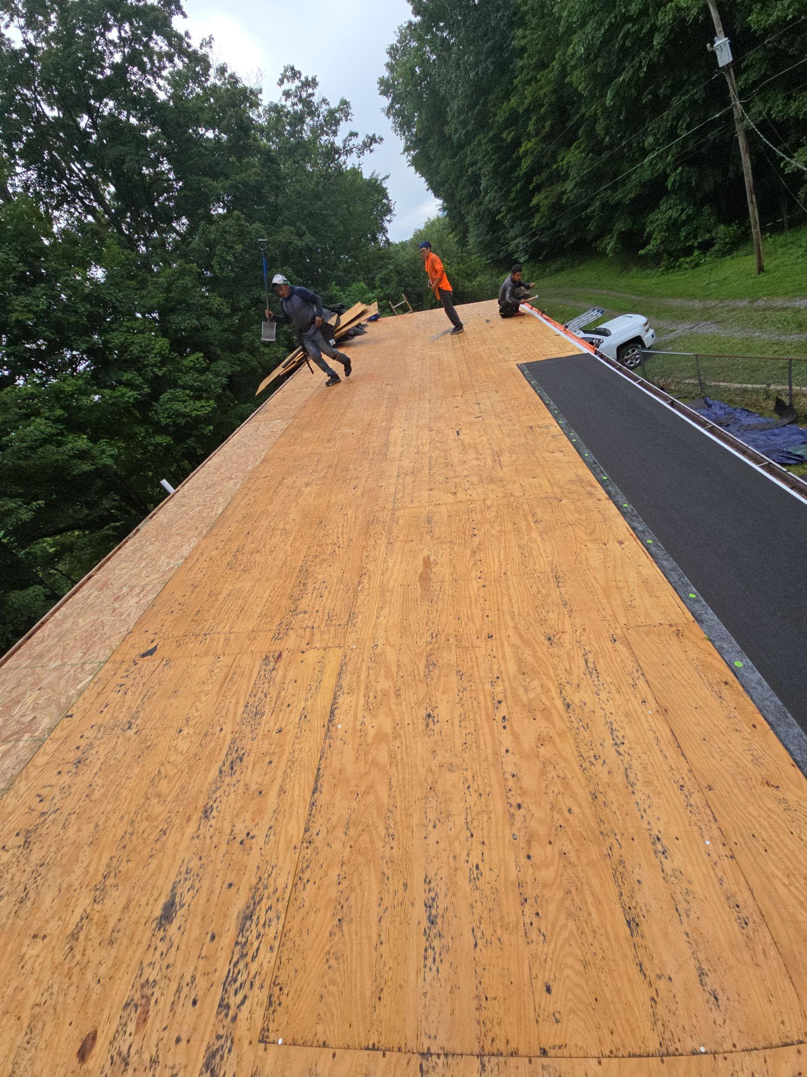 Residential Roofing Installation using GAF Timberline HDZ Charcoal by Rainstoppers Roofing