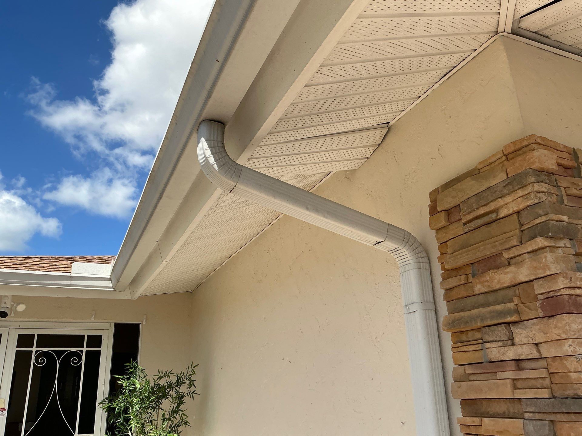 Soffit and Fascia Installation in Sarasota FL by Gutter Professors