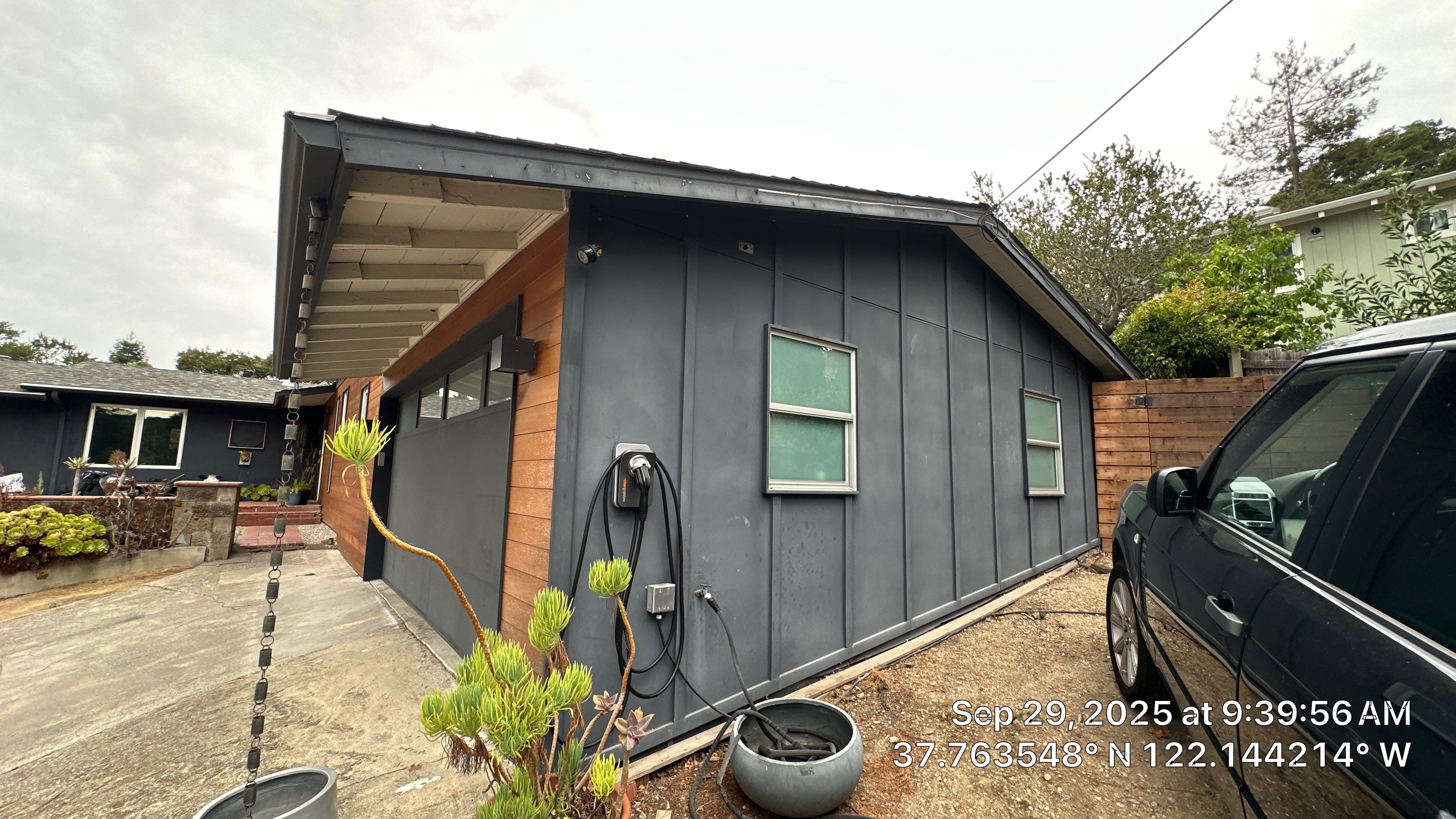 modern painting Exterior modern painting by Herrera’s Bay Area Painting inc.