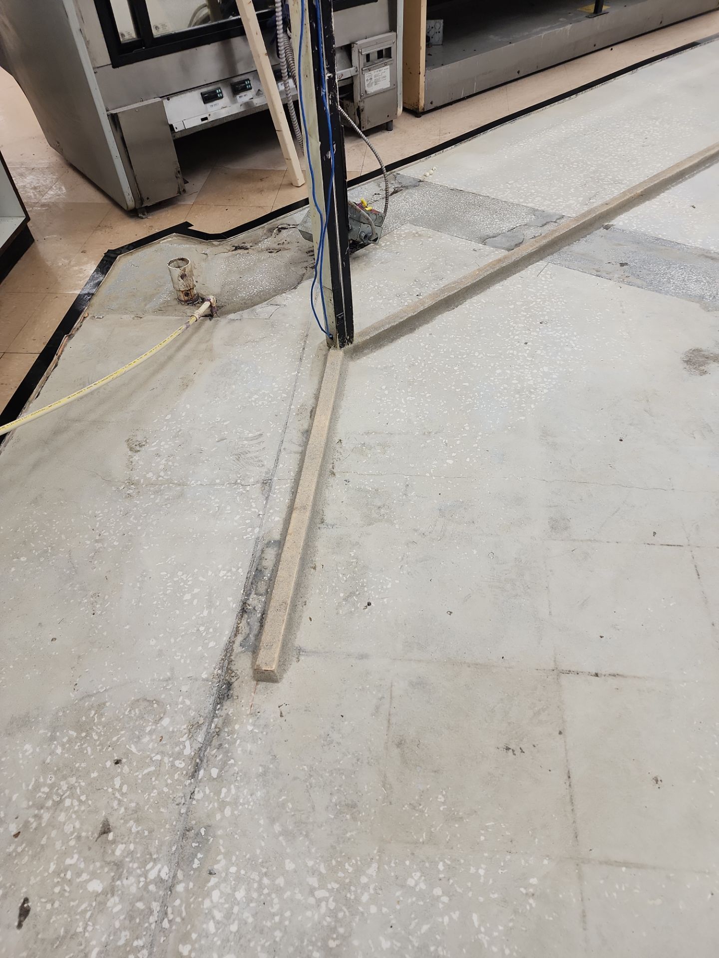 Fresco y Más Food Prep Area by Seamless Surfaces