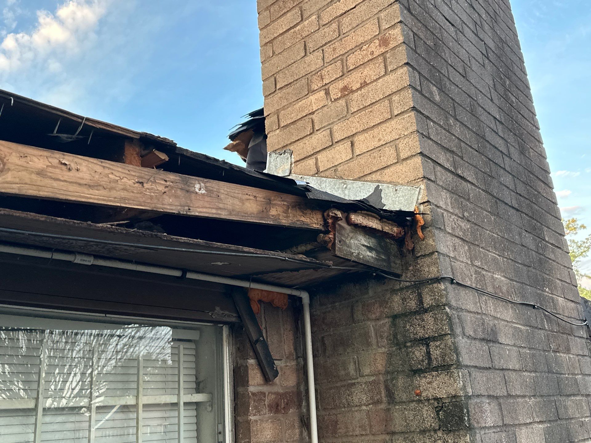 Residential Roofing Installation using Atlas Prolam Black Shadow by Motion Roofing