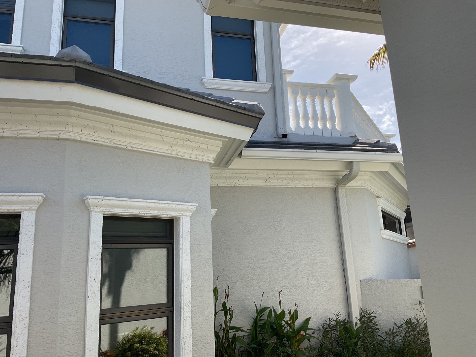 7-Inch Seamless Gutters for Heavy Rainfall in Cape Coral FL by Gutter Professors