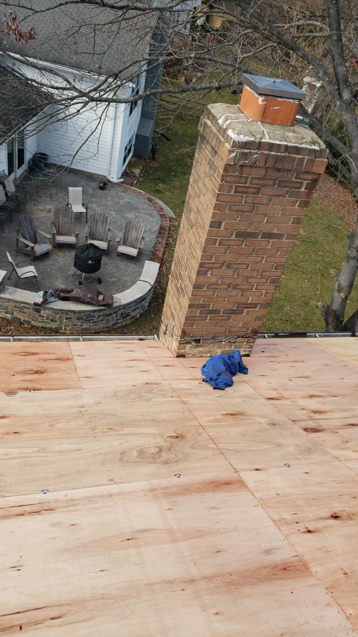 Springfield: CertainTeed Landmark Designer Shingles in Burnt Sienna by RM Banning, Inc.