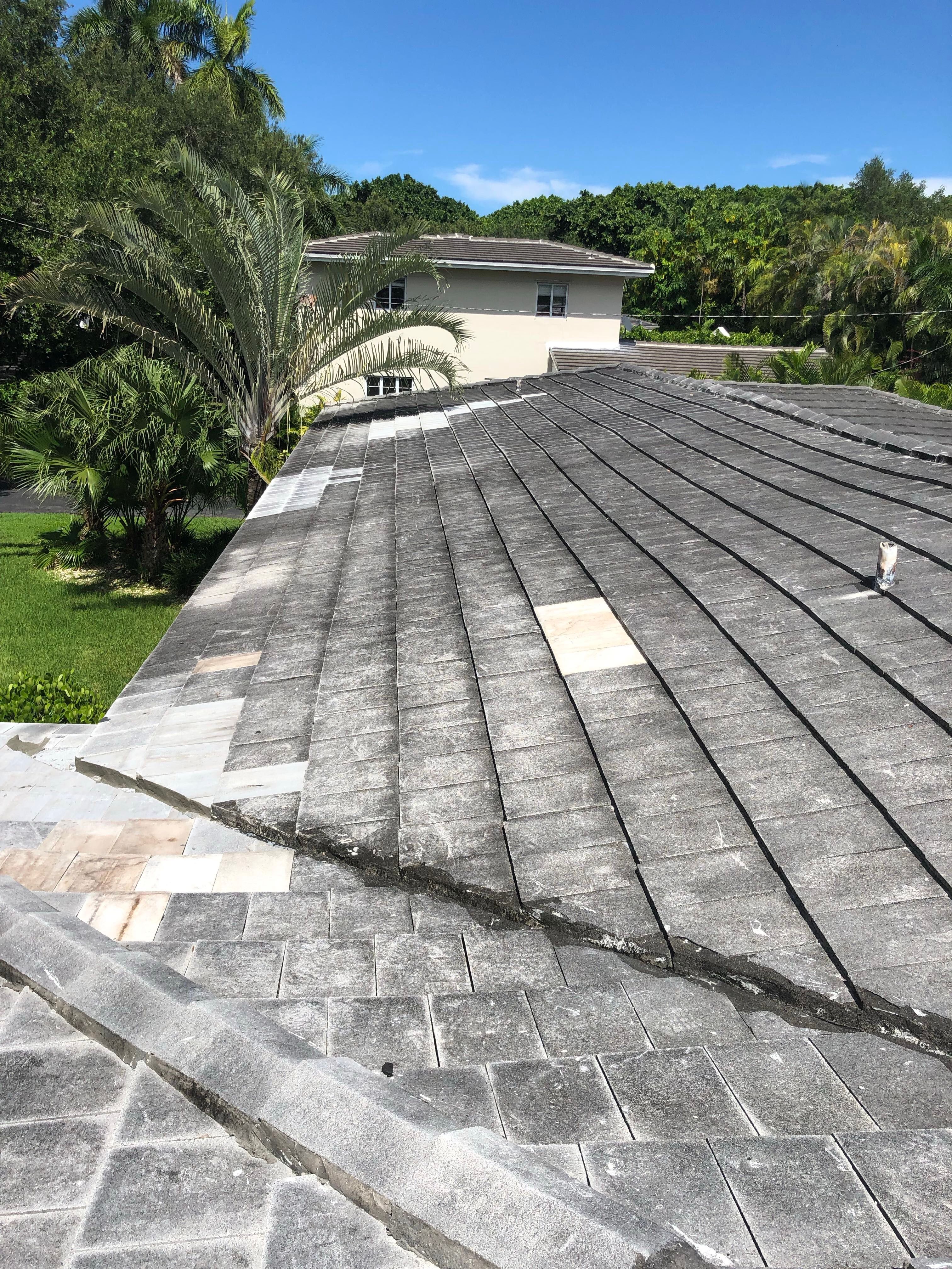 Ludowici - Classic 16 - Mediterranean Blue Gloss by Istueta Roofing