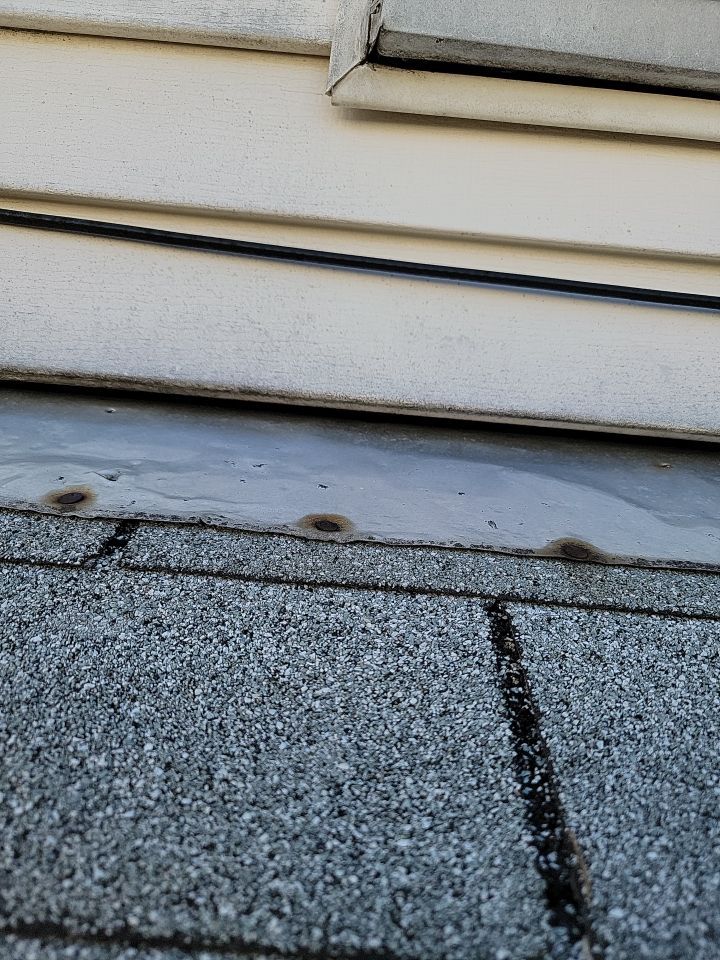 ATLAS PINNACLE COLOR: MAJESTIC SHAKE DRIP EDGE: WHITE by Eagle Eye Roofing