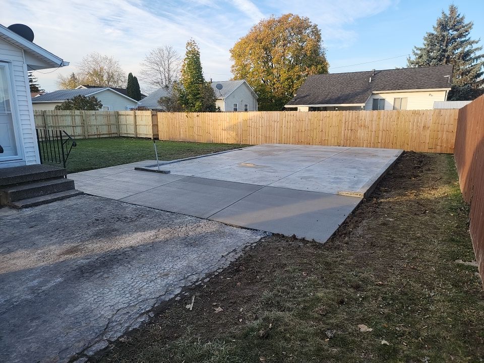 Garage by Ivy Lea Construction