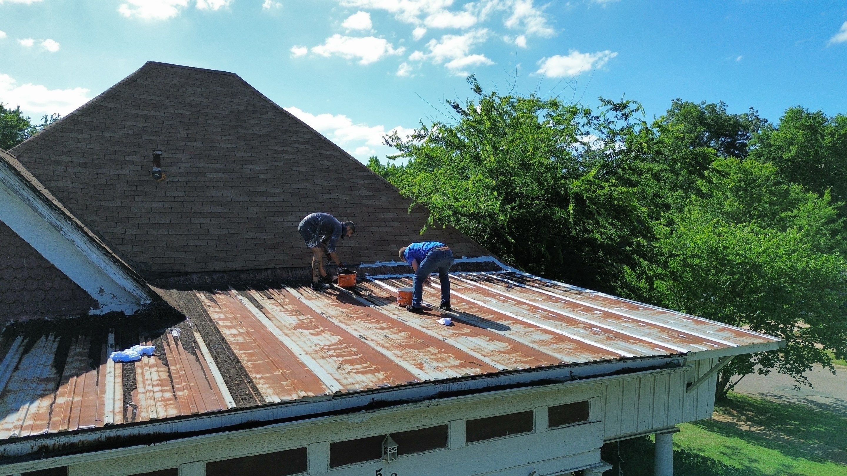 Residential Asphalt Shingle Repair and Metal Roof Coating in Durant by BANA Roofing and Solar Supply