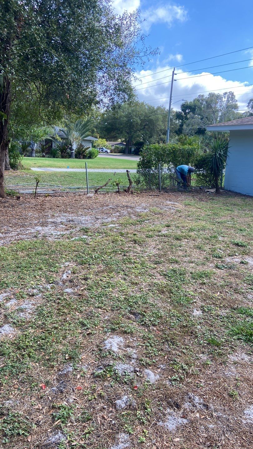 Bradenton, FL 4 ft. and 6 ft. Vinyl Privacy Fence by Asap fence and gates, LLC