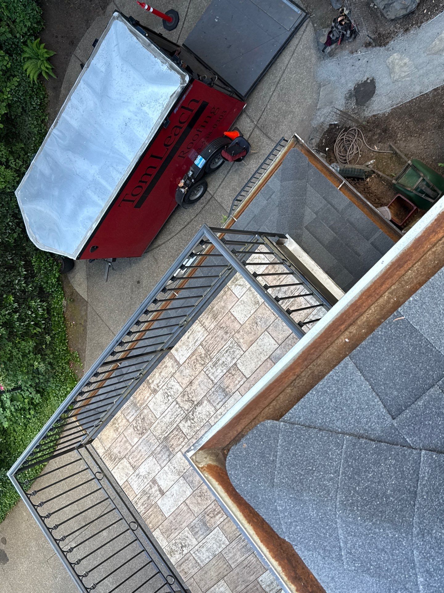 Project in West linn by Tom Leach Roofing