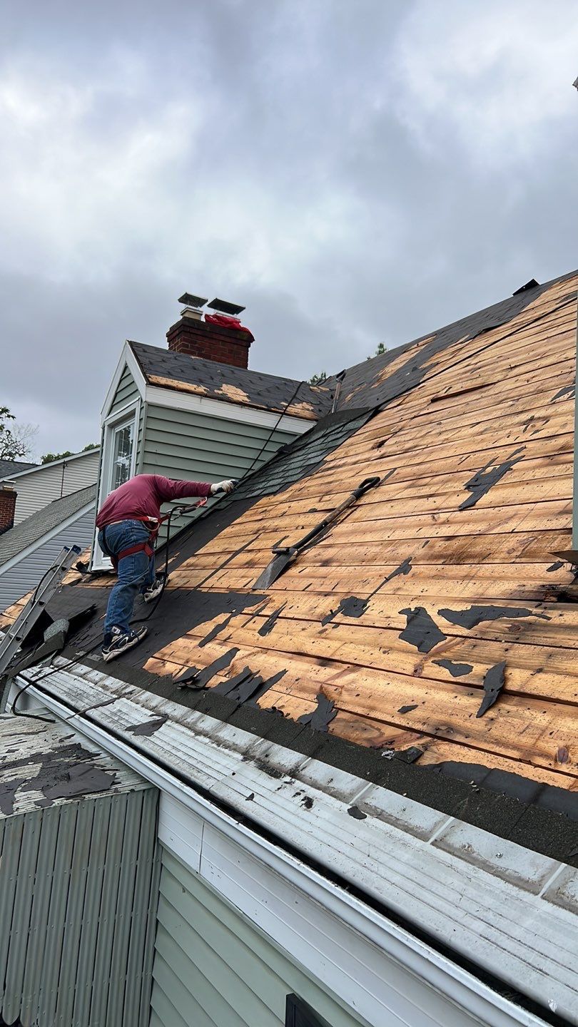 Arlington: CertainTeed Landmark Architectural Shingle in Georgetown Gray by RM Banning, Inc.