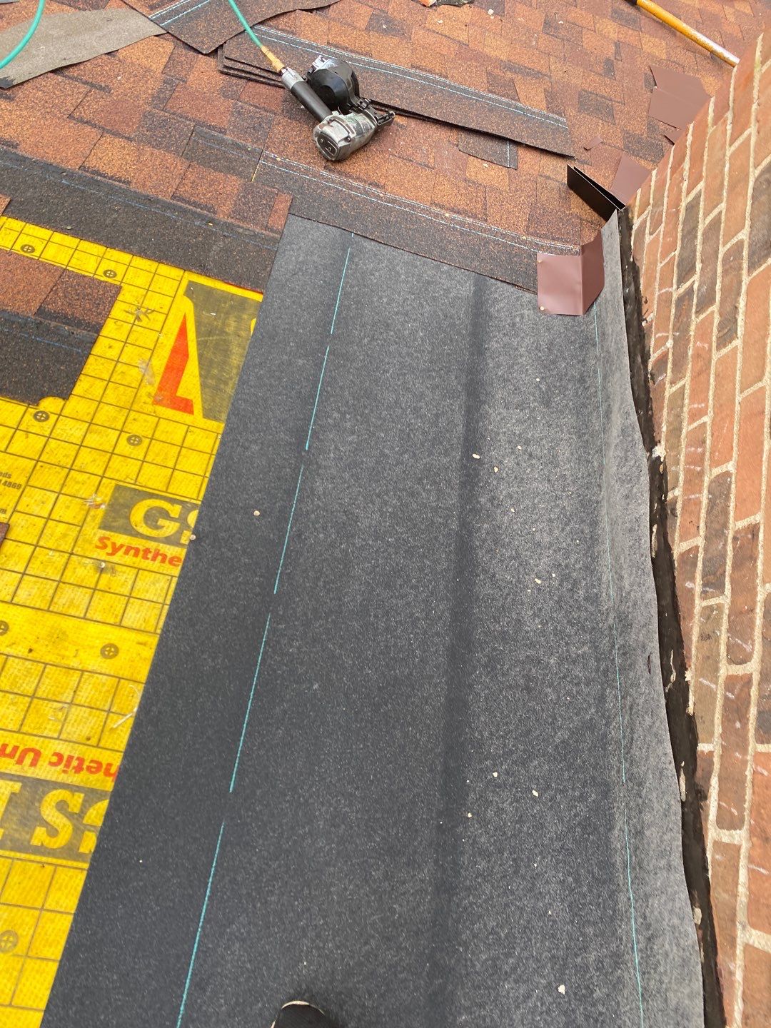 Roof Replacement using CertainTeed Landmark by 180 Contractors