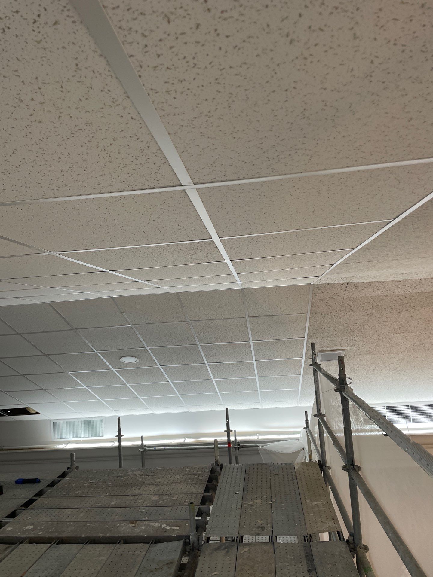 ROKA DRYWALL featured photo.