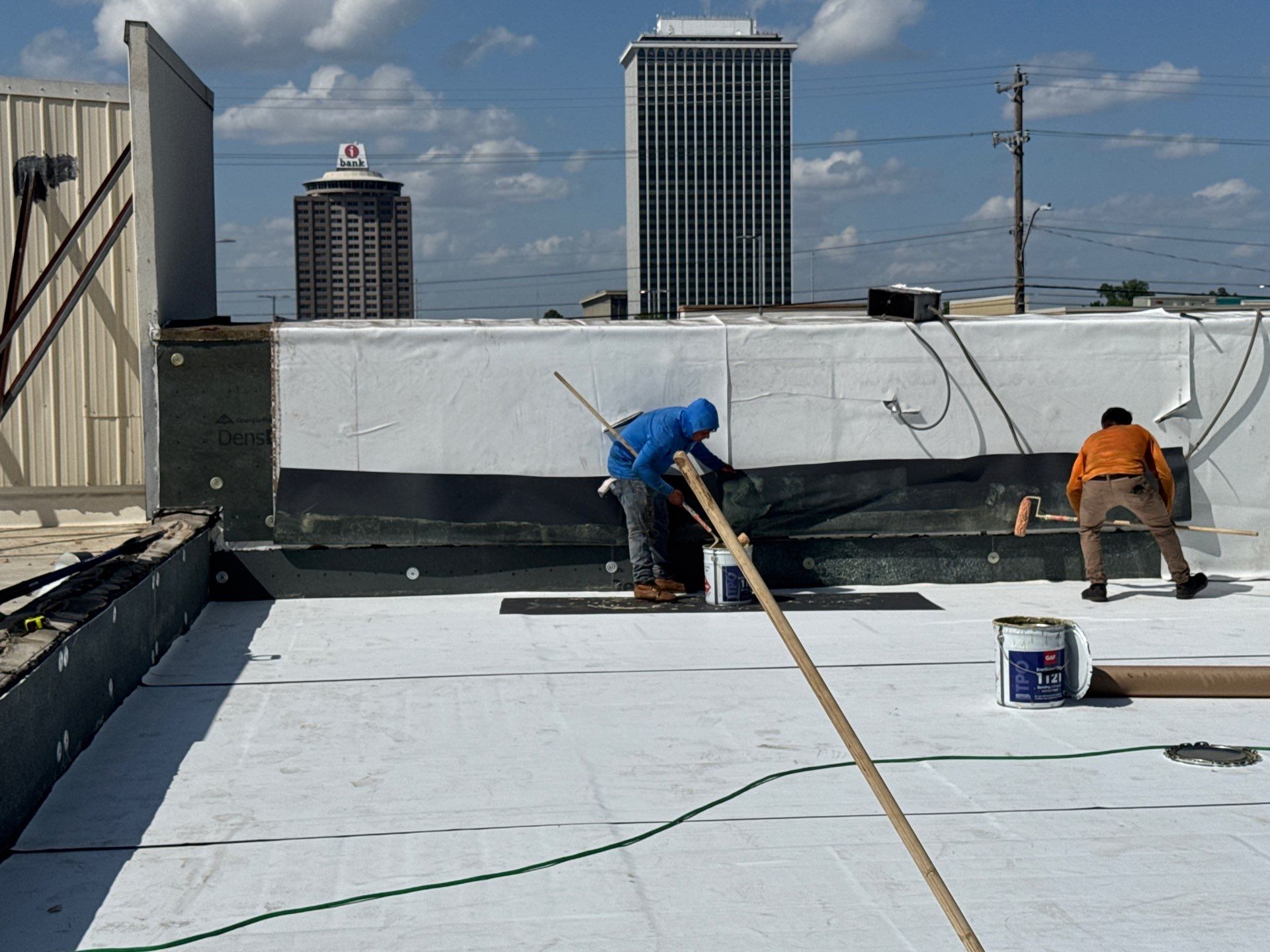 TPO Membrane Roof Replacement for Memphis Commercial Retail Center by Cool Roofs