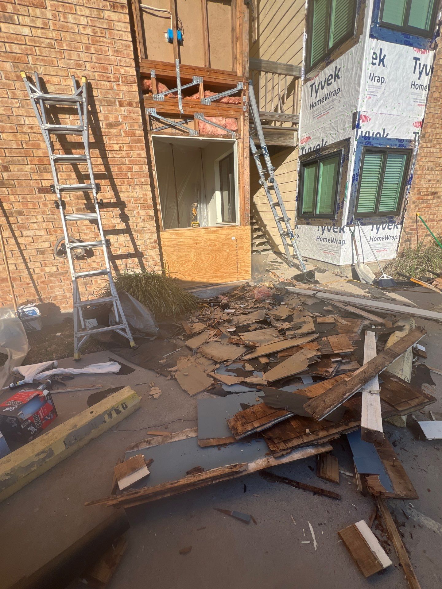 Exterior remodel Fortuna Bay Condos by Bayfront Roofing and Construction