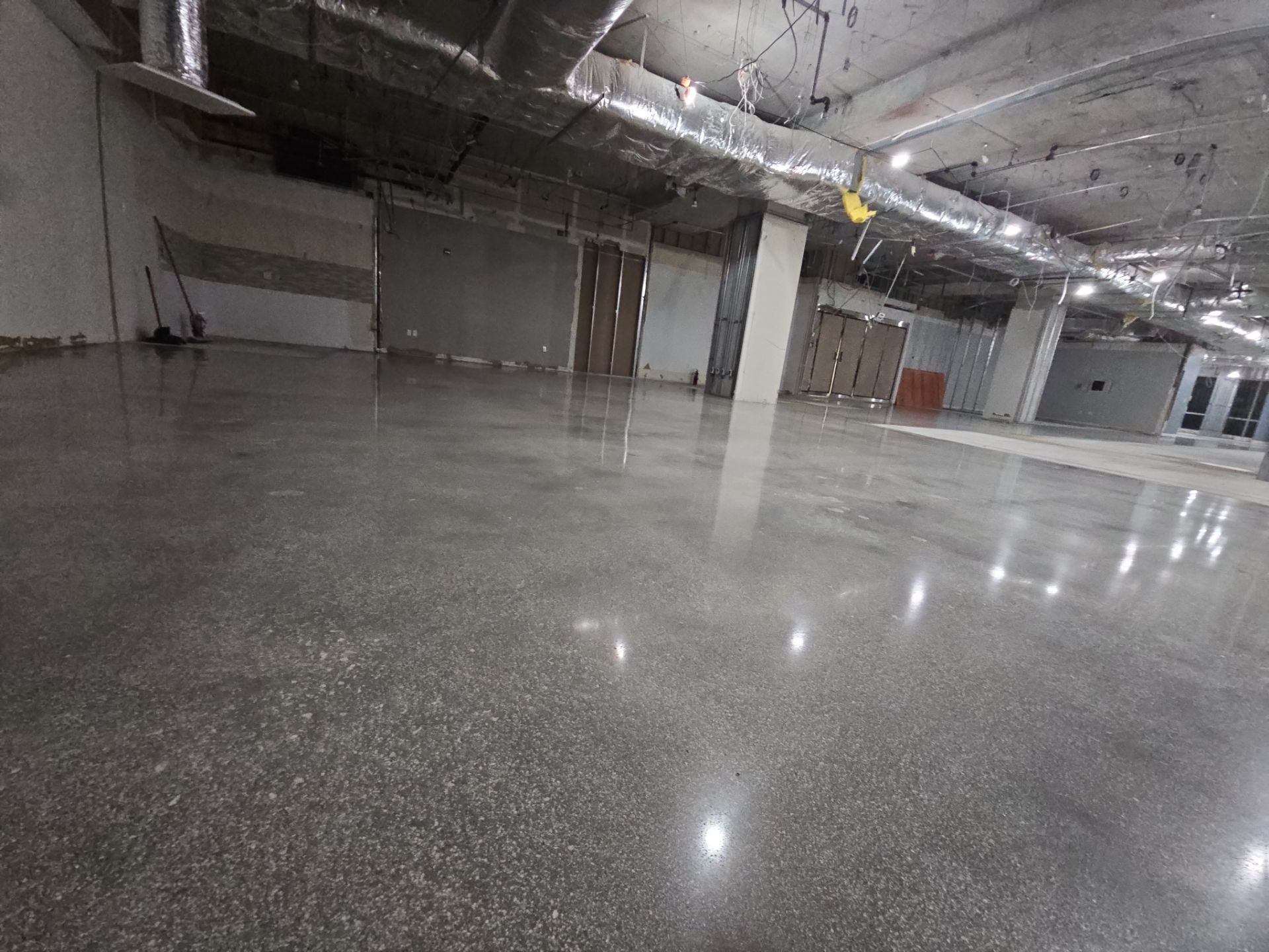1111 Brickell Ave Offices by Seamless Surfaces