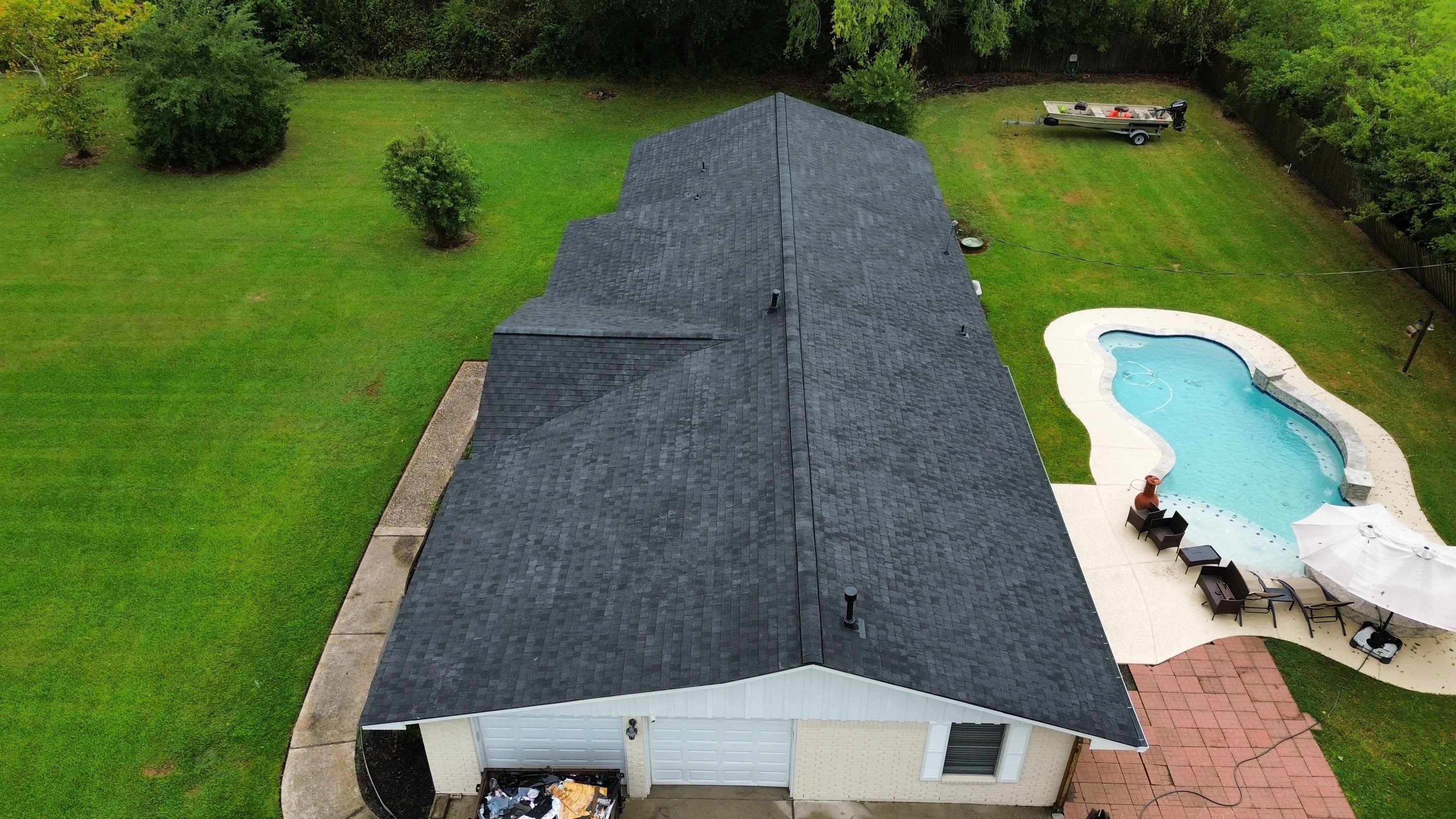 Anahuac Roof Replacement by Modern BYLT Roofing & Construction