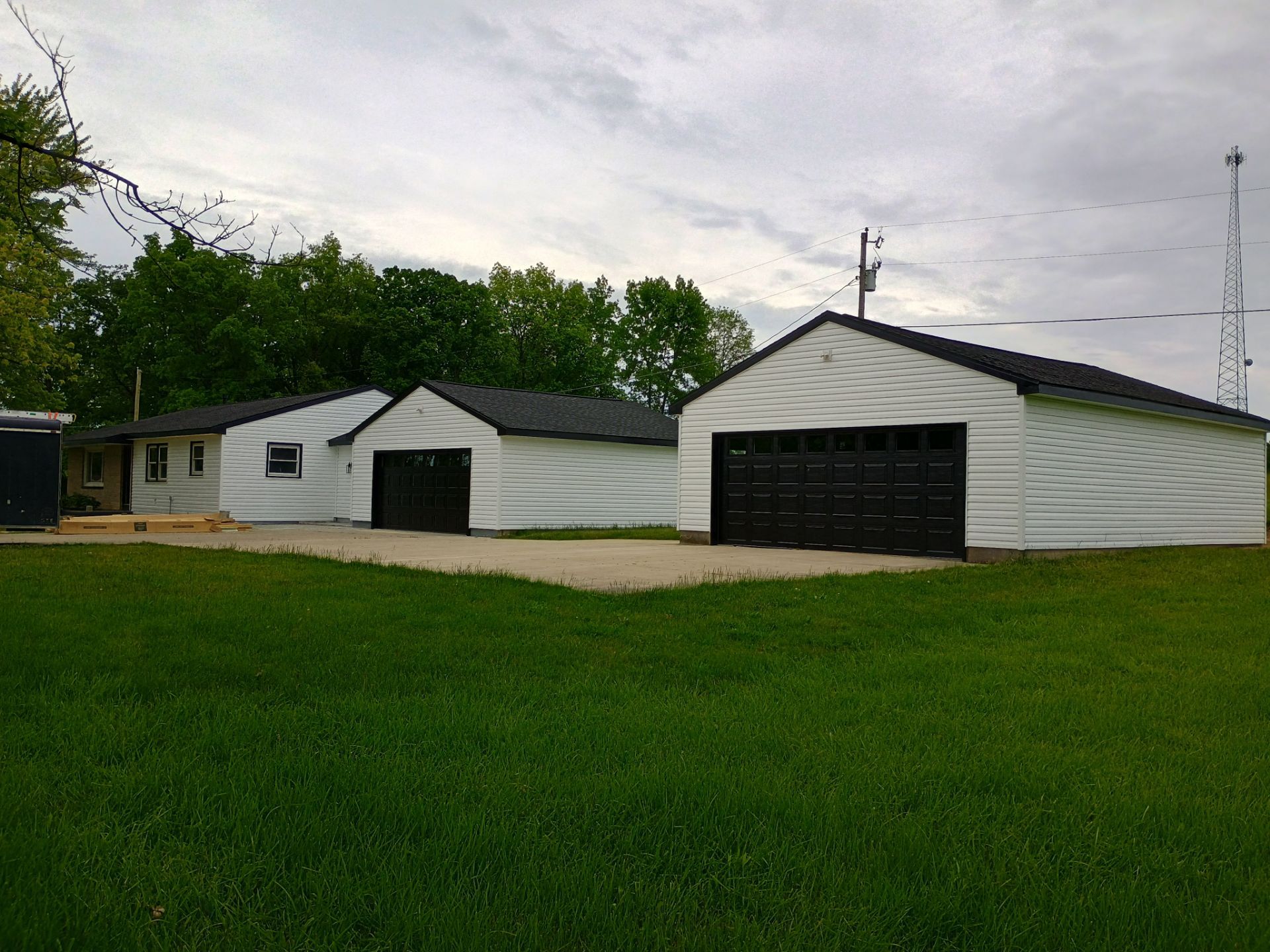 Residential Remodel using GAF Timberline HDZ Charcoal by Nitro Roofing and Construction