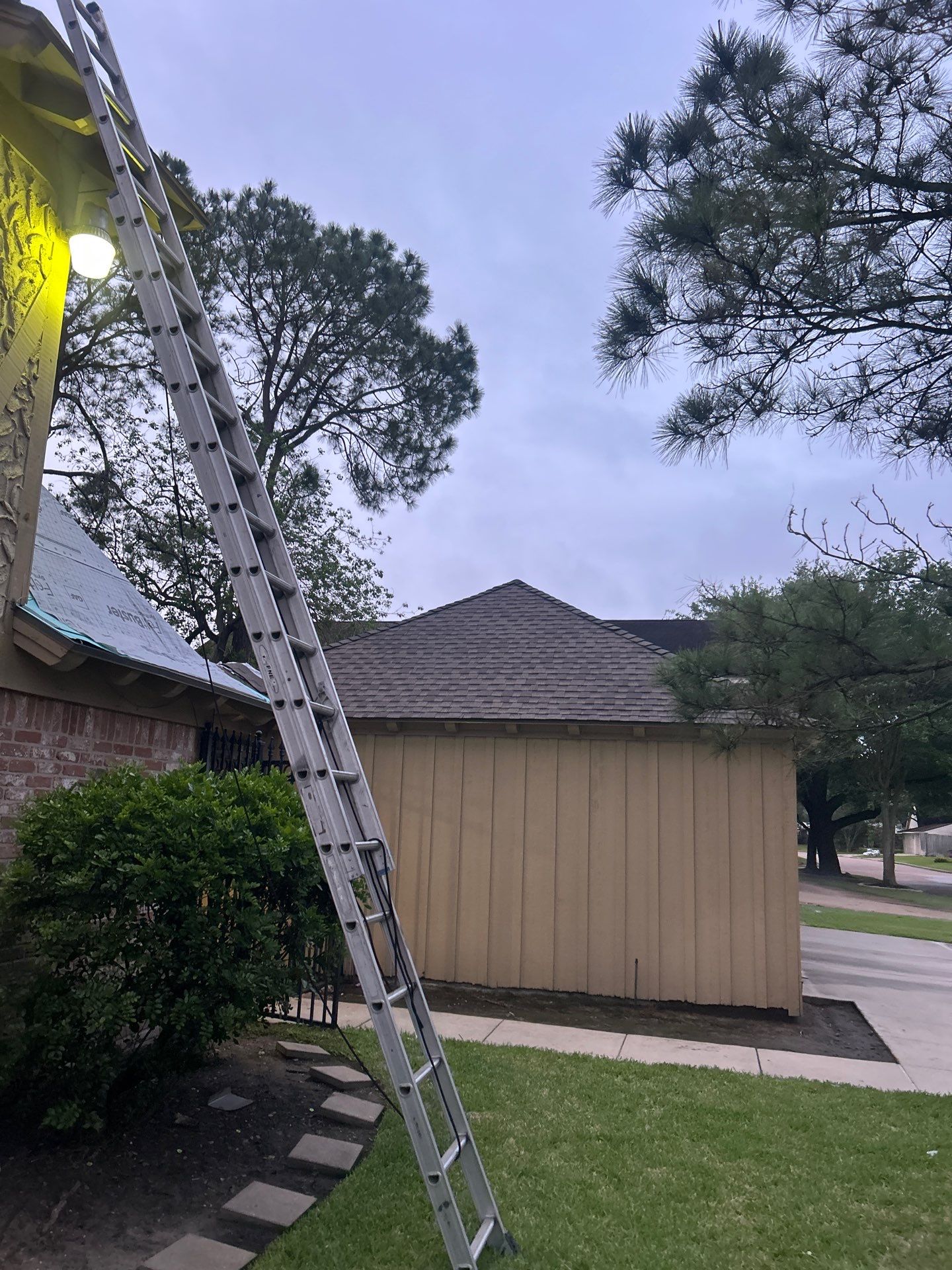 Roof Replacement in Houston TX by Roof Repair Company