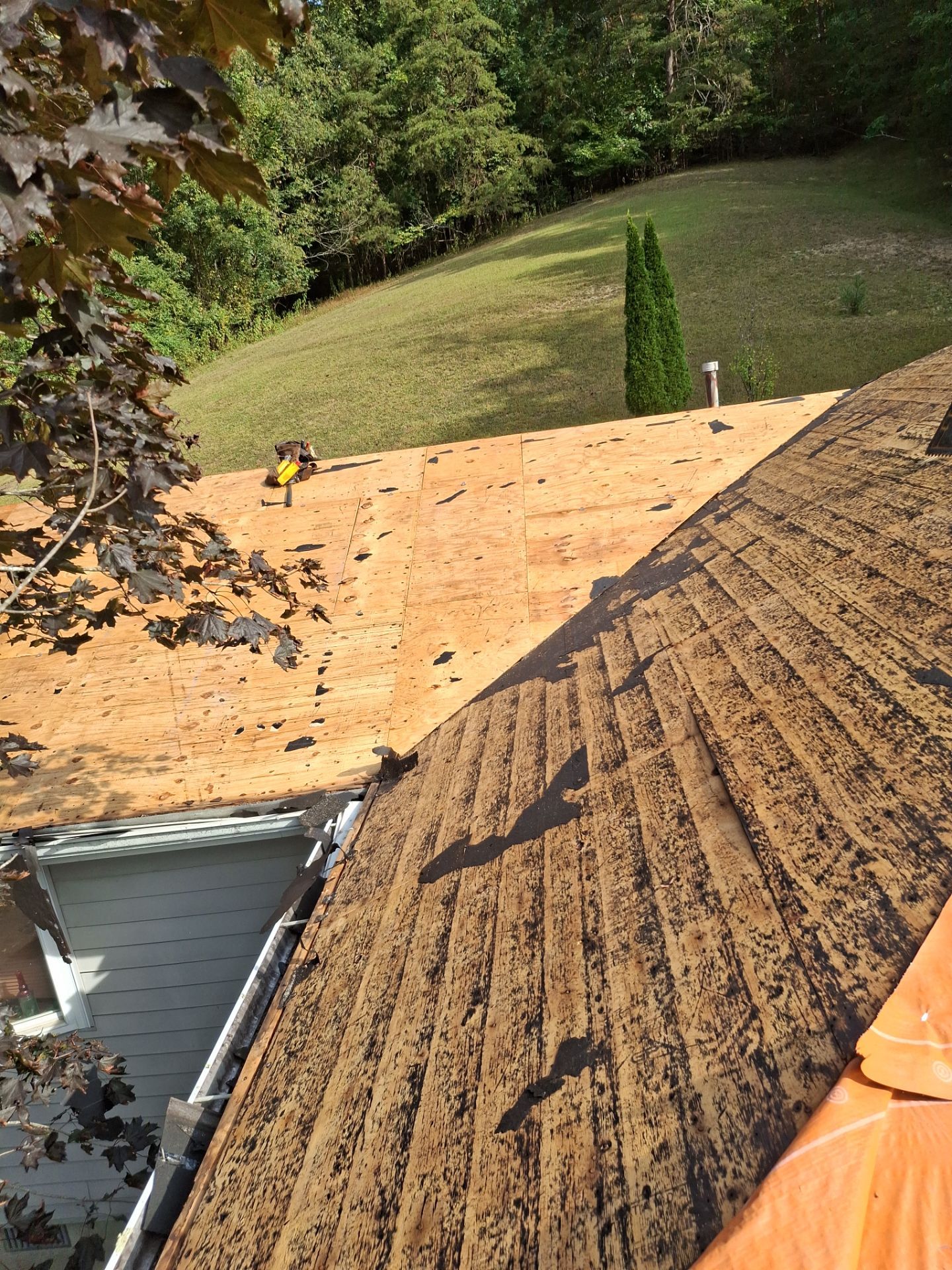 Residential Roofing Installation using GAF Timberline HDZ Charcoal by Rainstoppers Roofing